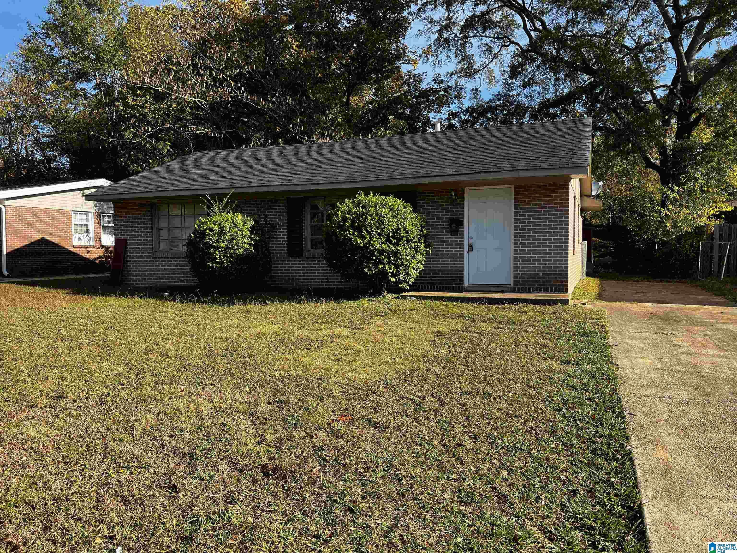 Midfield, AL 35228,529 KAREN STREET