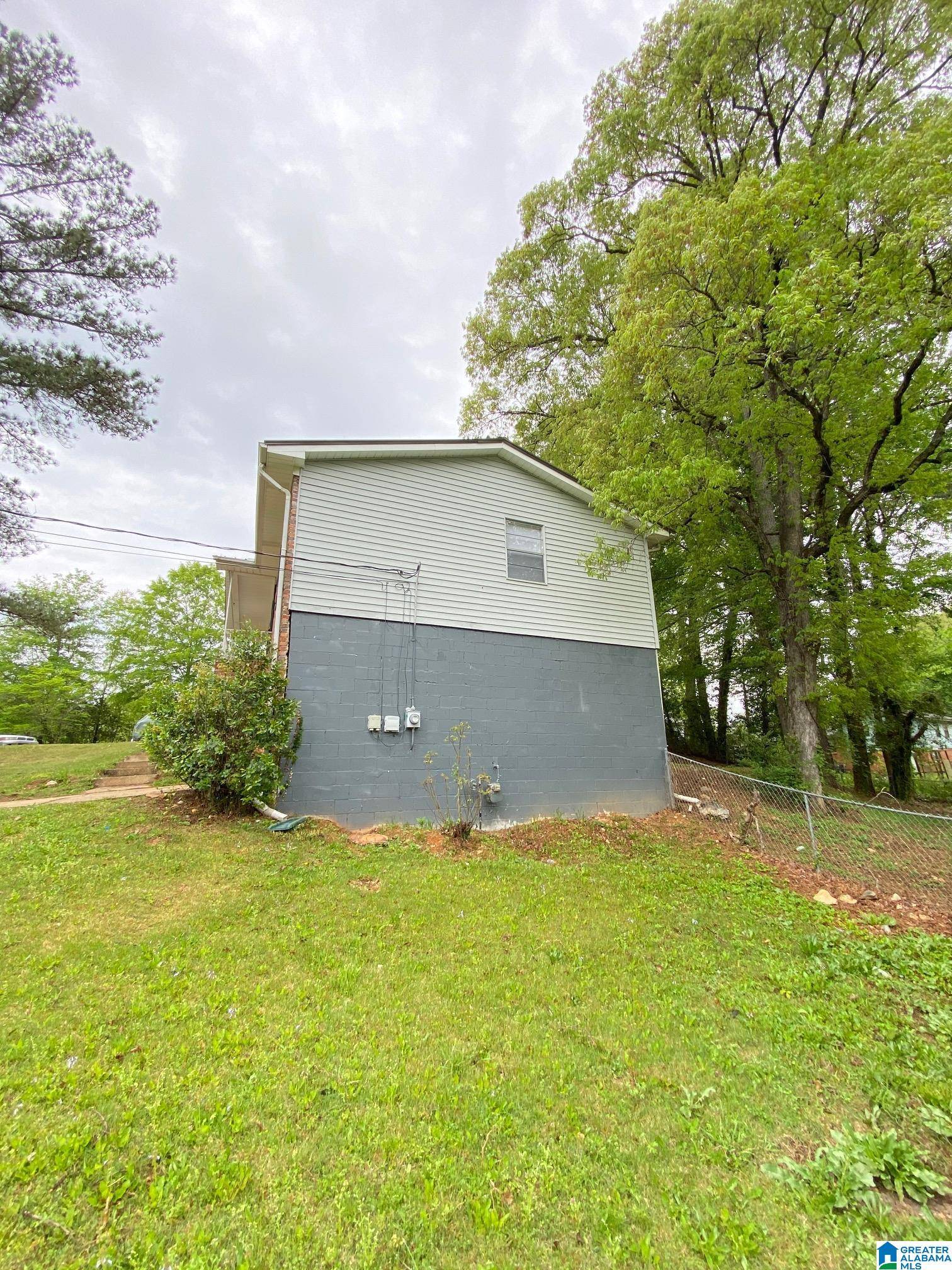 Birmingham, AL 35215,236 TANGLEWOOD CIRCLE