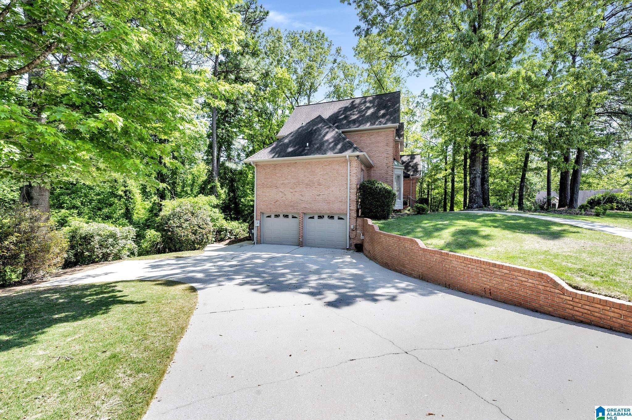 Hoover, AL 35242,1901 CAHABA CREST DRIVE