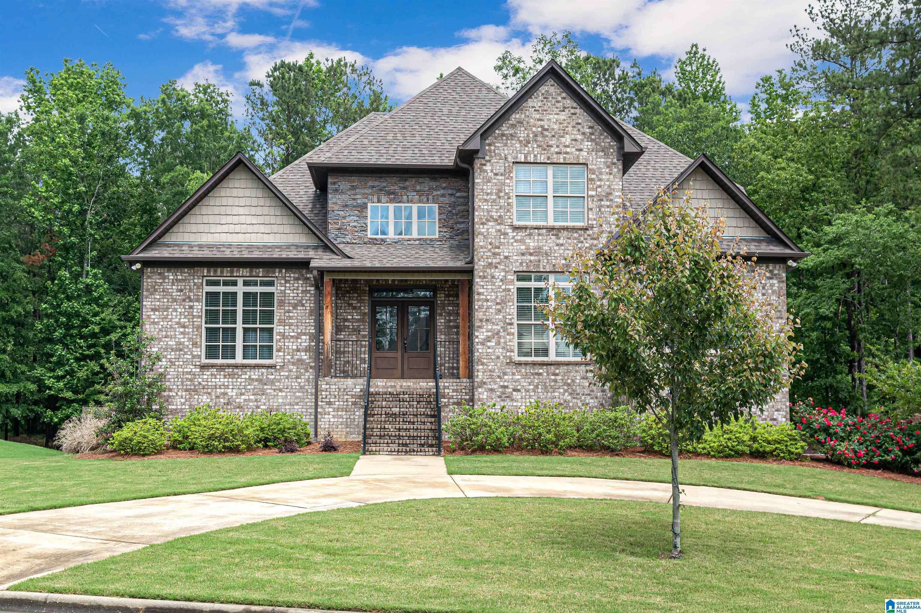 Pelham, AL 35124,252 GREY OAKS DRIVE