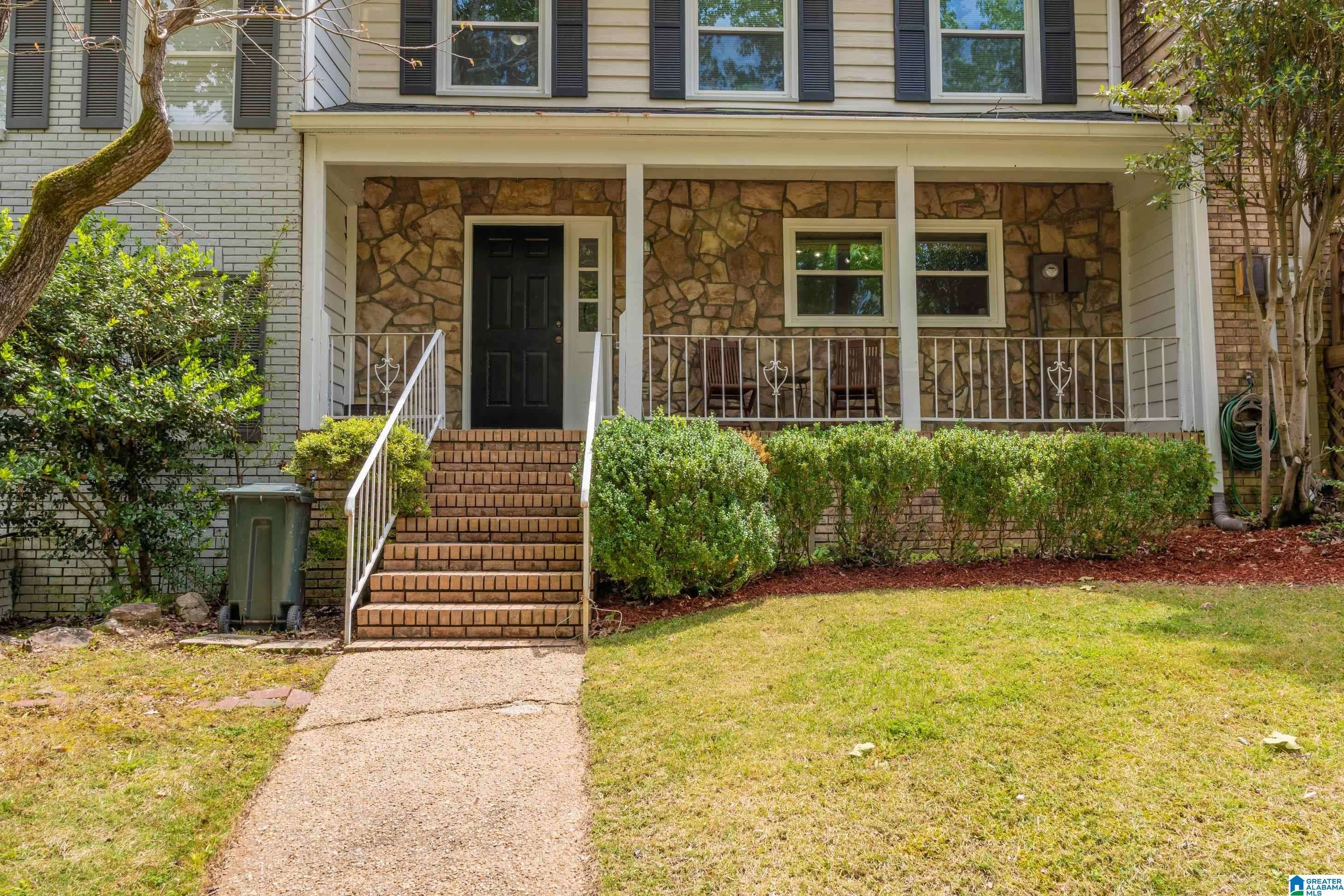 Vestavia Hills, AL 35243,3871 OVERTON MANOR TRAIL