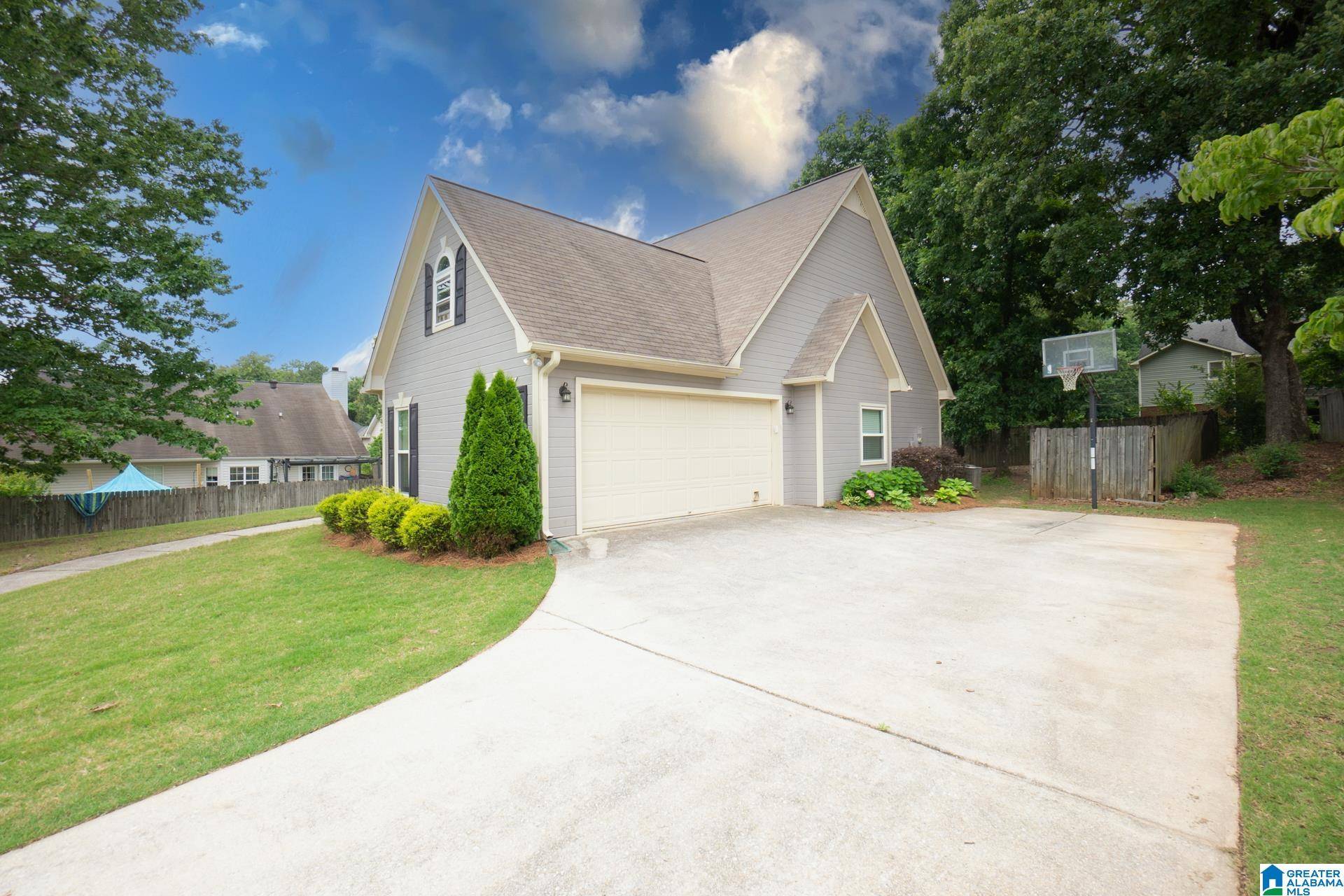 Alabaster, AL 35007,165 KING JAMES COURT