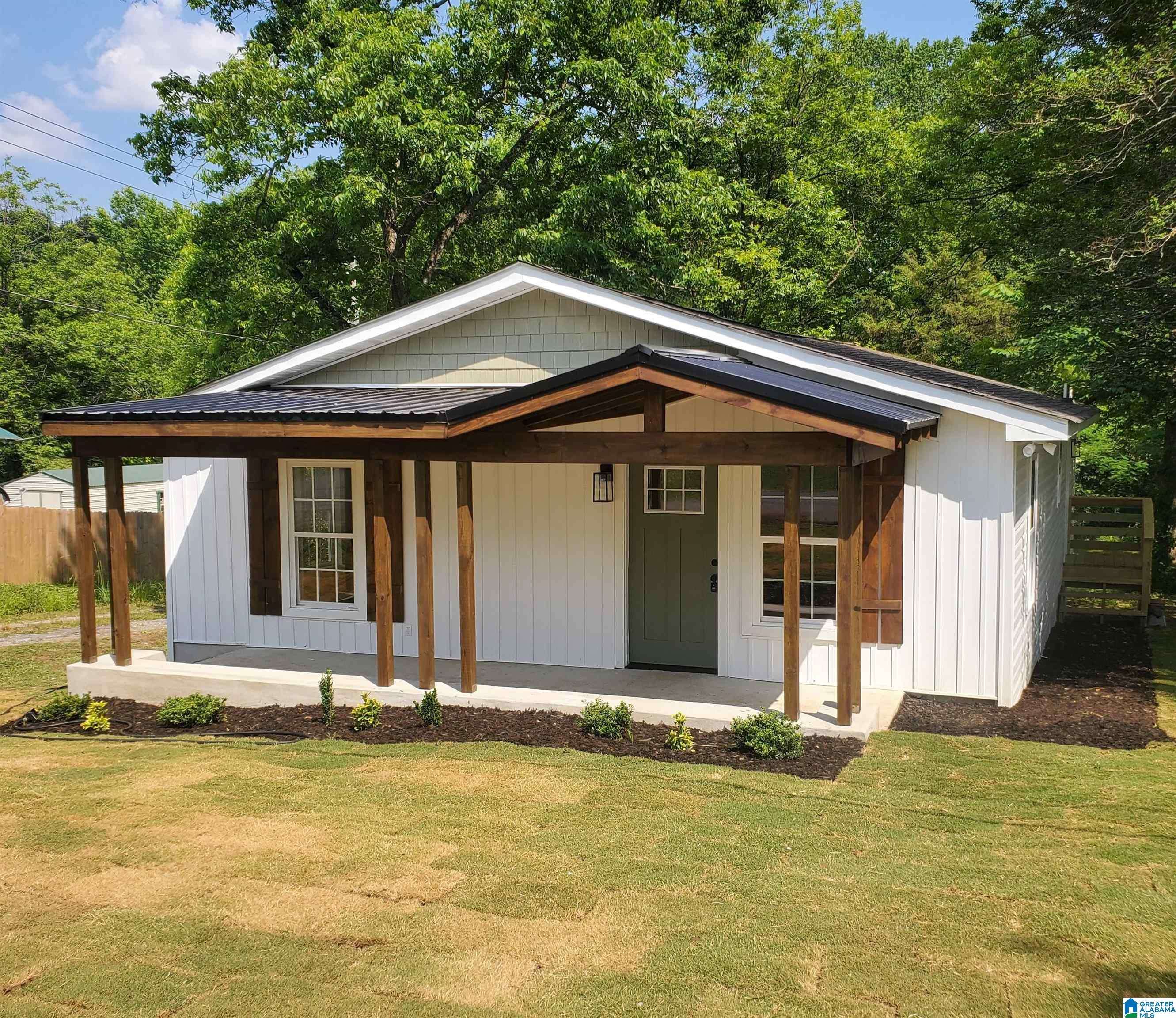 Pell City, AL 35125,3121 6TH AVENUE