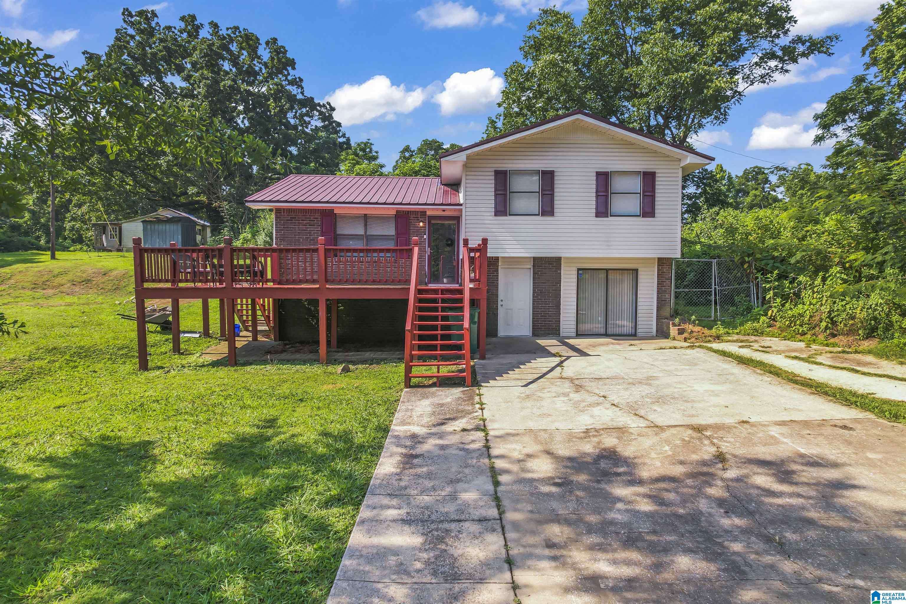 West Blocton, AL 35184,834 MARTIN LUTHER KING LANE