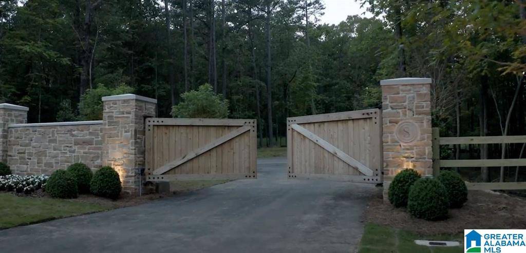 Birmingham, AL 35242,805 CAVALIER RIDGE #38