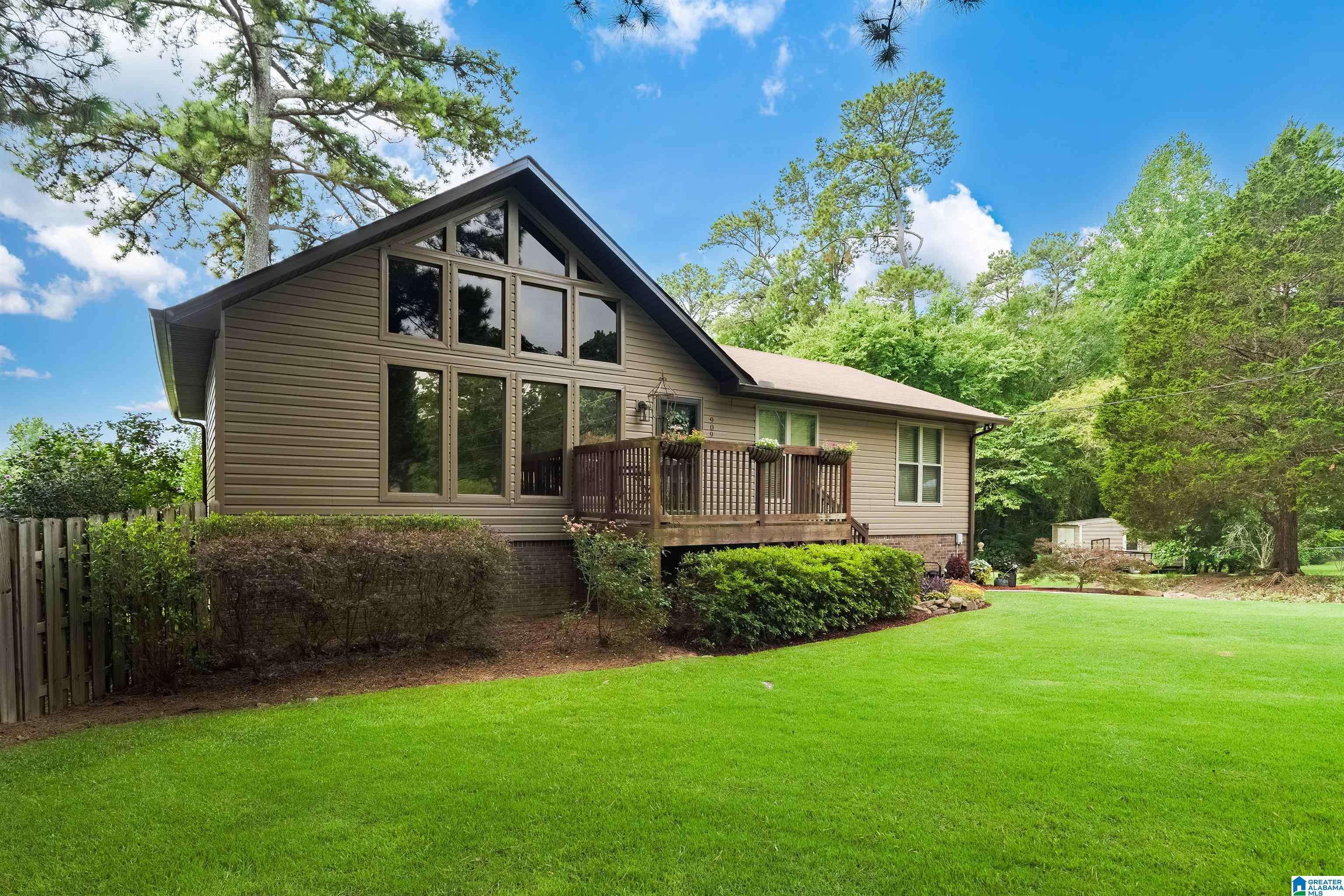 Leeds, AL 35094,909 DOGWOOD CIRCLE