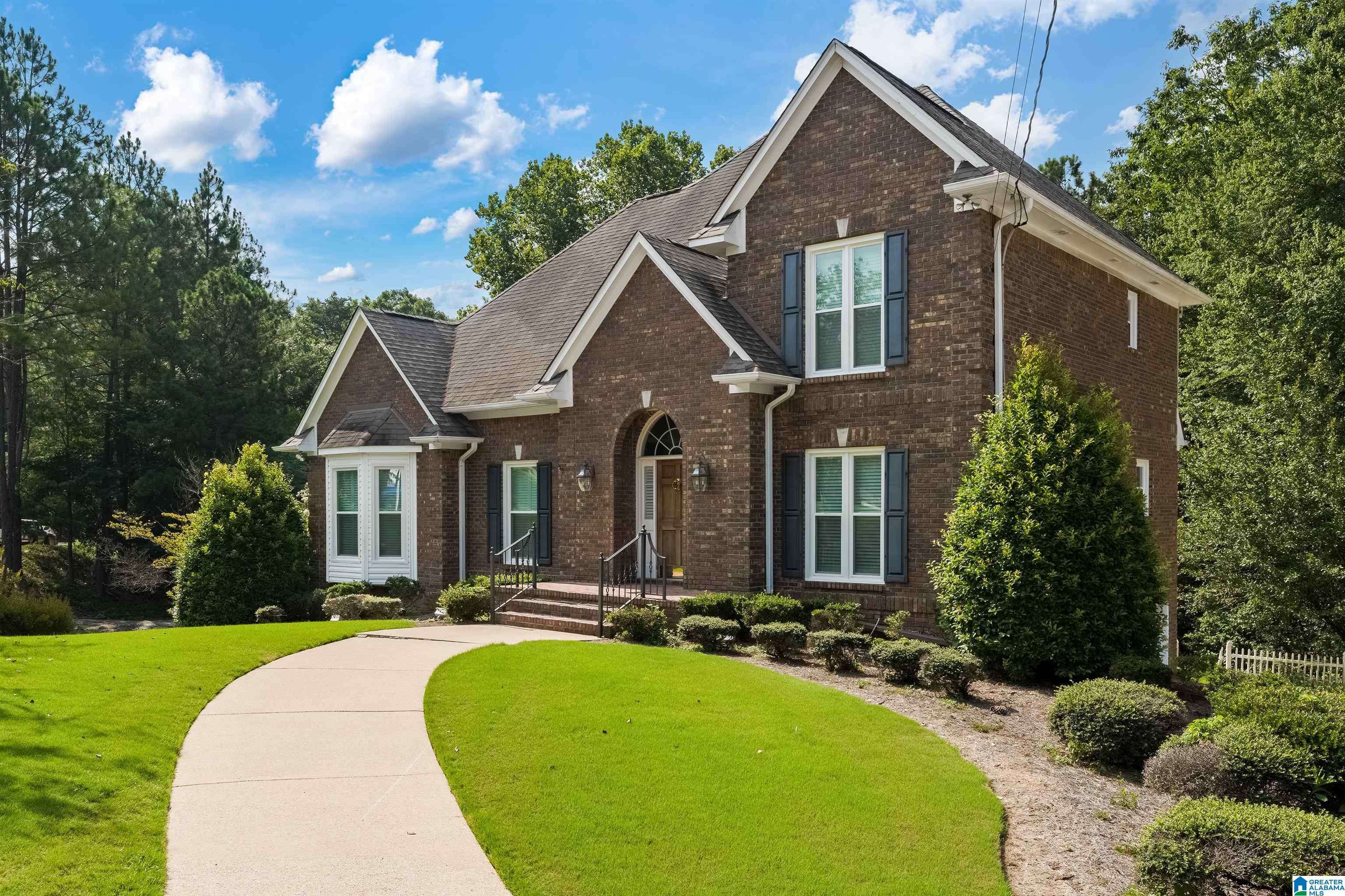 Trussville, AL 35173,320 BRADFORD CIRCLE