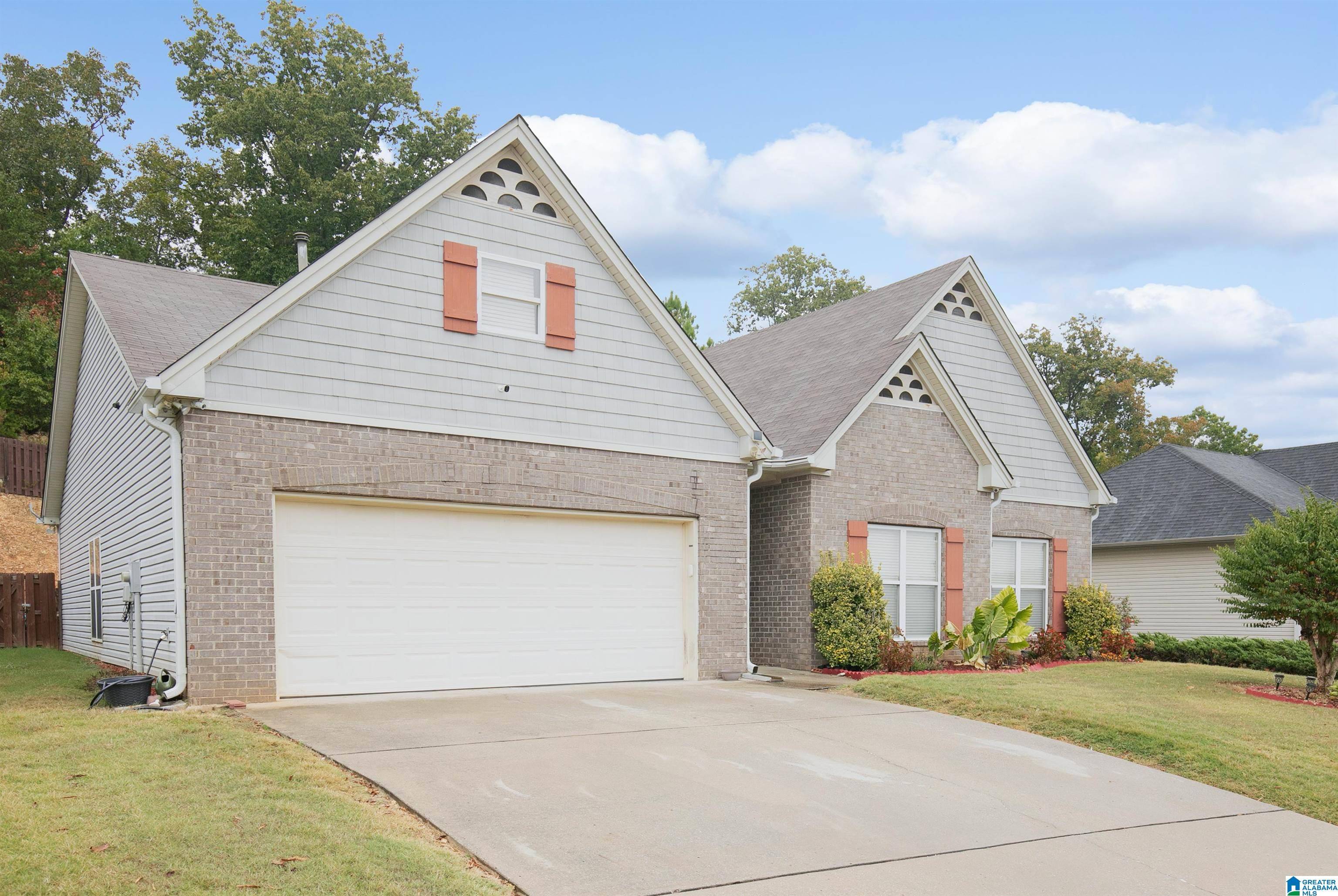 Pinson, AL 35126,4454 FAIRMONT DRIVE
