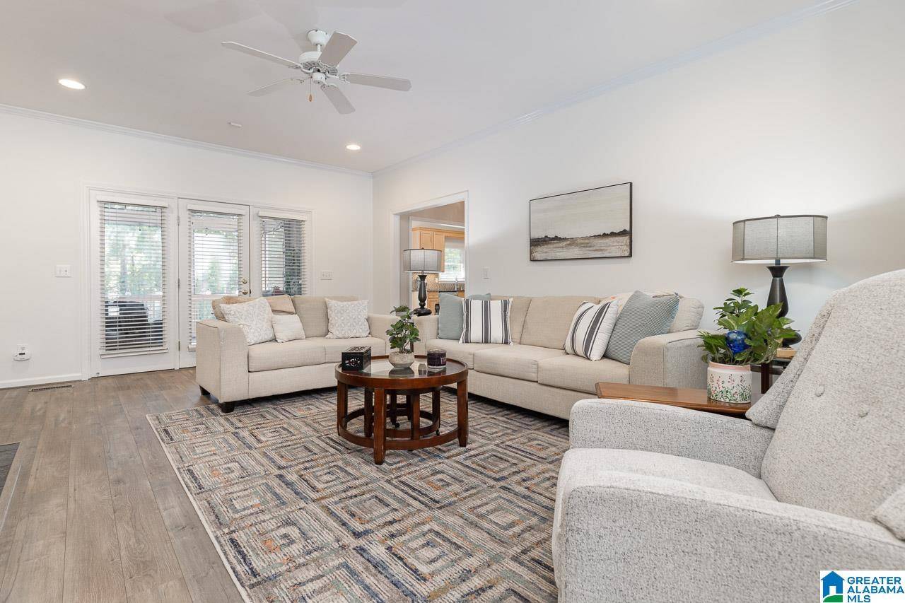 Hoover, AL 35242,610 NORTH LAKE CIRCLE