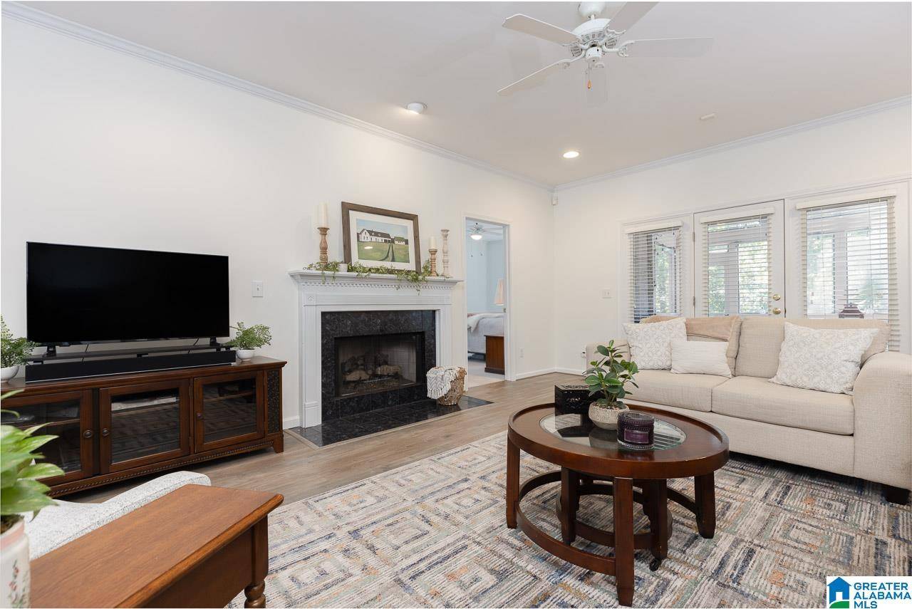 Hoover, AL 35242,610 NORTH LAKE CIRCLE