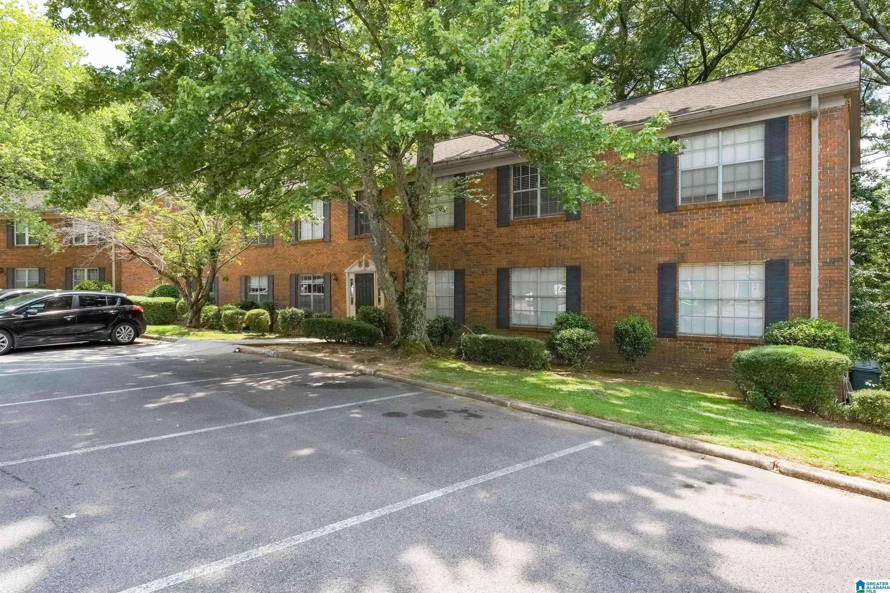 Vestavia Hills, AL 35216,2046 MONTREAT PARKWAY #A