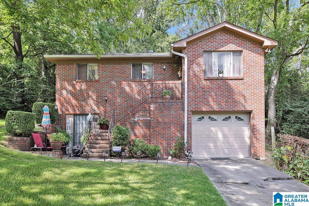 Midfield, AL 35228,920 10TH AVENUE