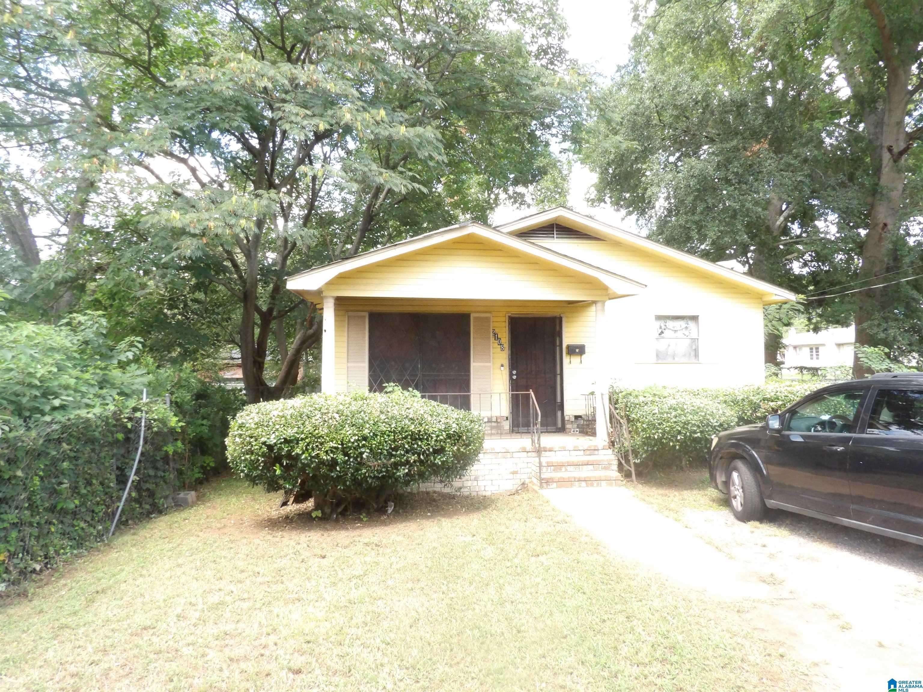 Birmingham, AL 35211,2108 SW SNAVELY AVENUE SW