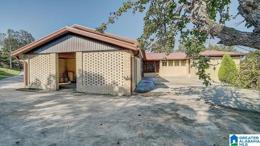 Anniston, AL 36206,819 CREEK TRAIL