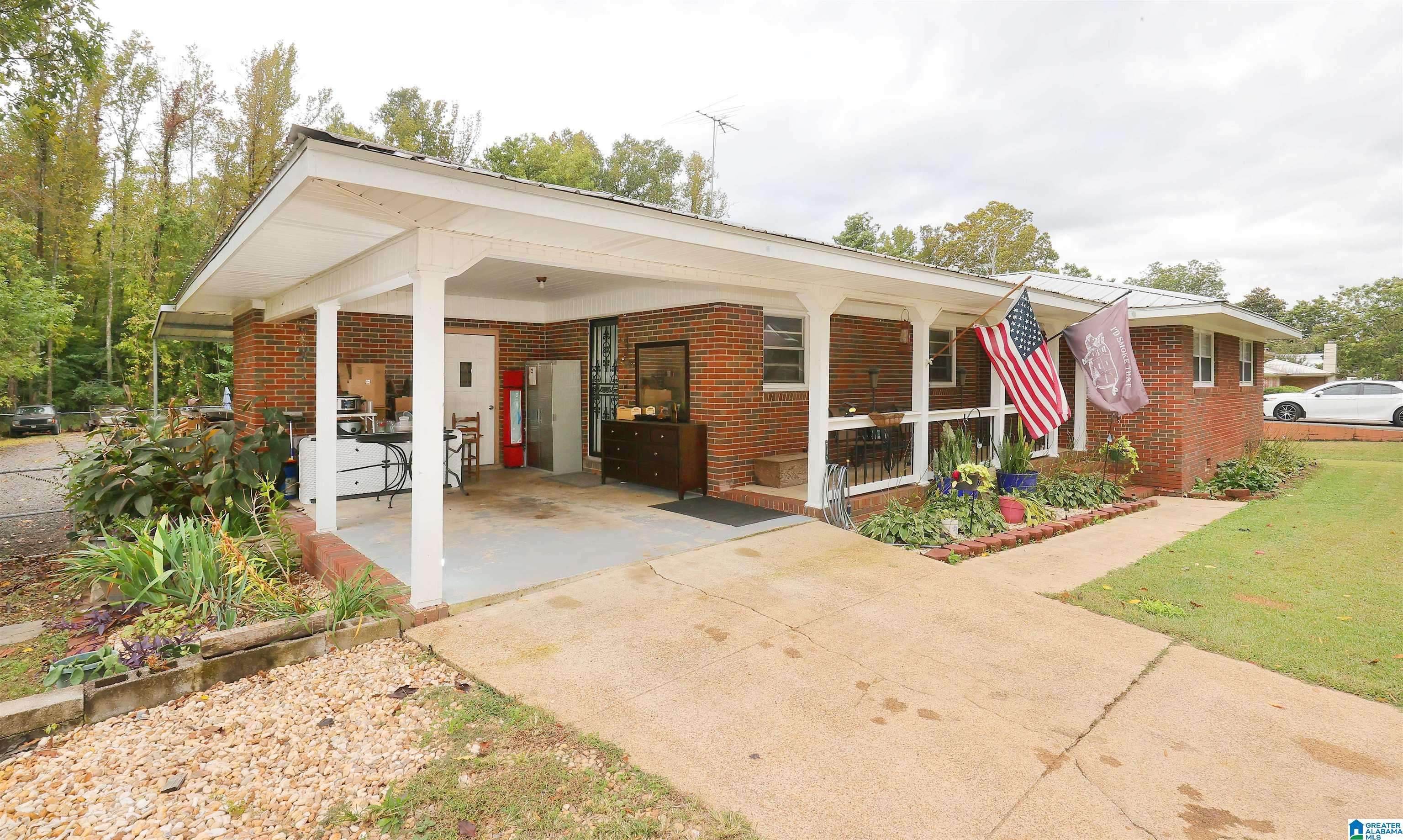 Weaver, AL 36277,806 ALEXANDRIA ROAD