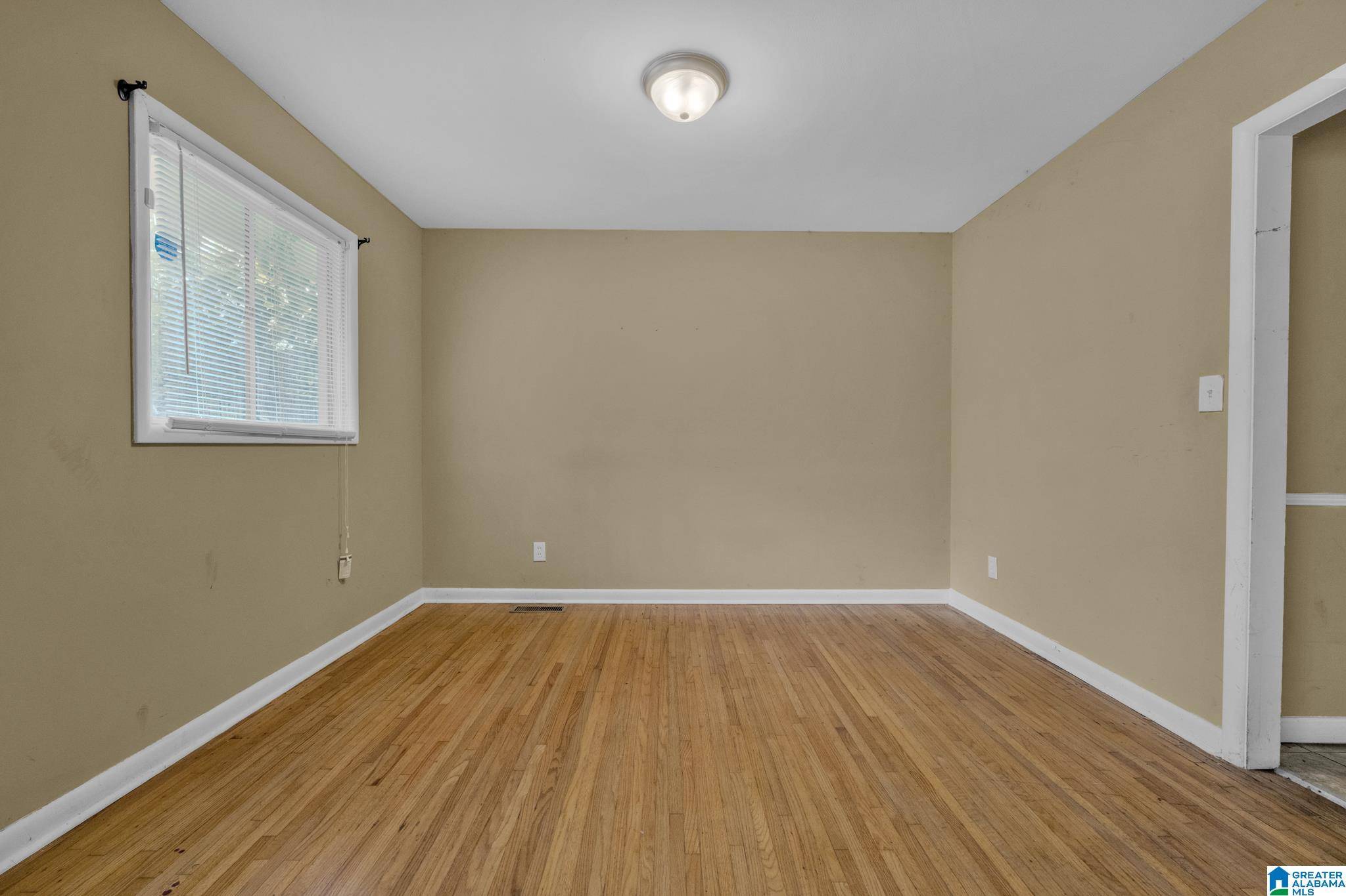 Center Point, AL 35215,312 16TH AVENUE NW