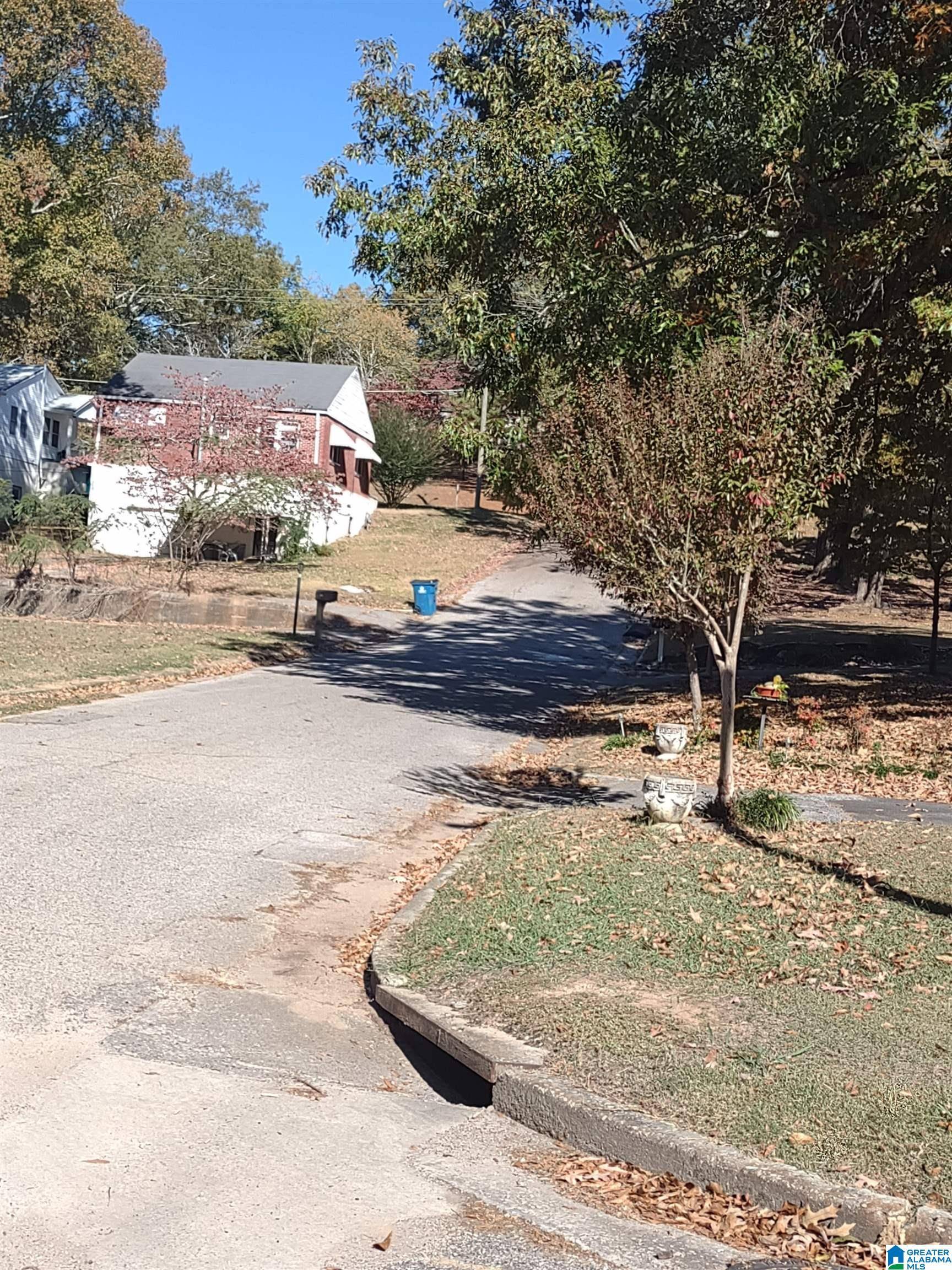 Anniston, AL 36207,2012 LEGRANDE AVENUE