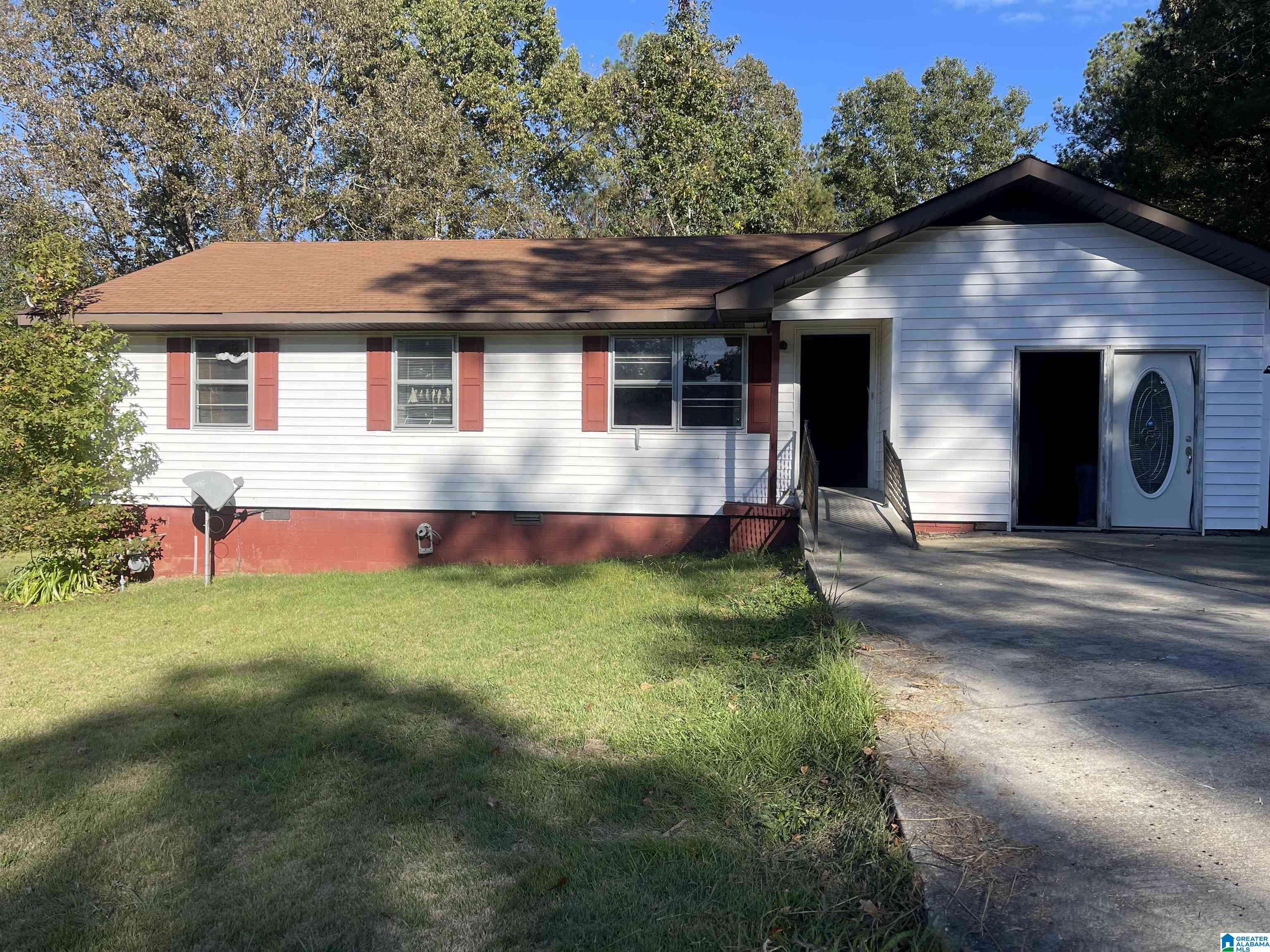 Talladega, AL 35160,79 CROMWELL LANE