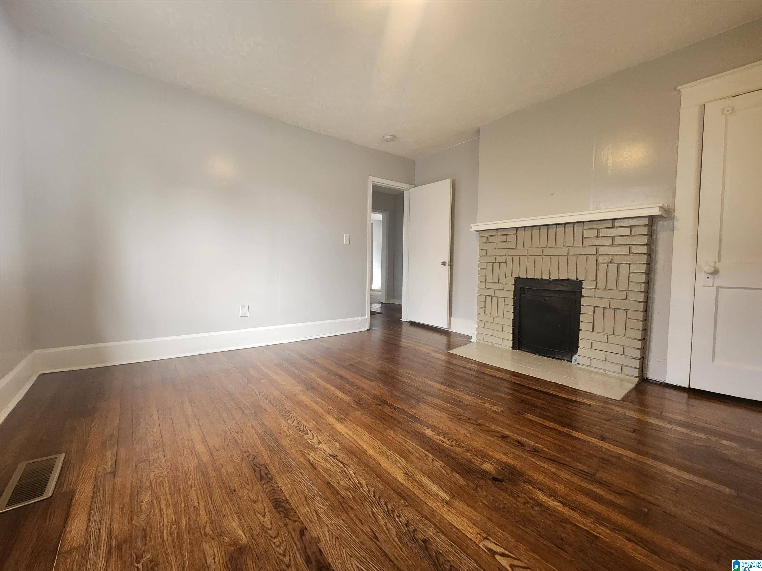 Birmingham, AL 35208,4817 TERRACE S