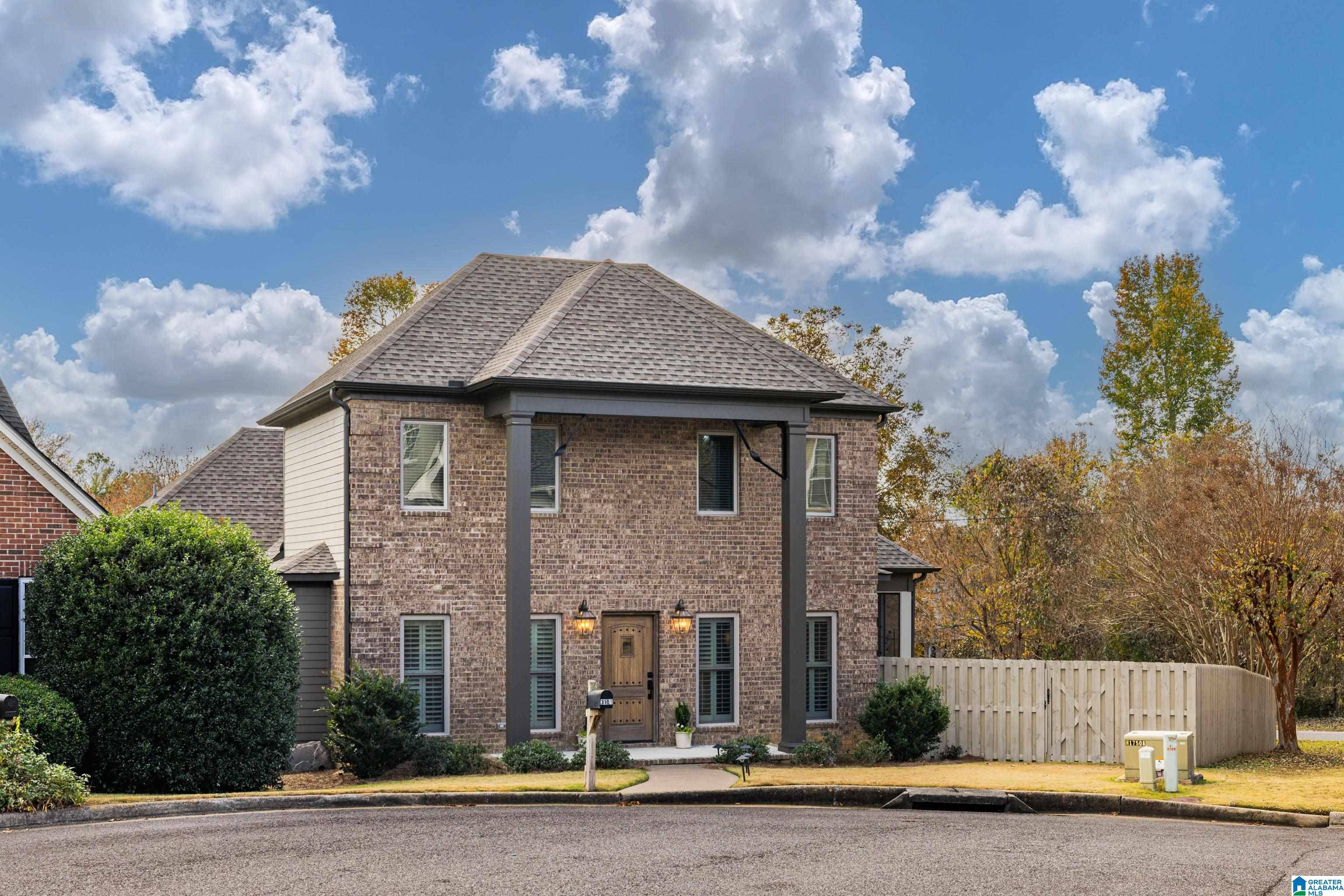 Vestavia Hills, AL 35243,3101 CANTERBURY PLACE