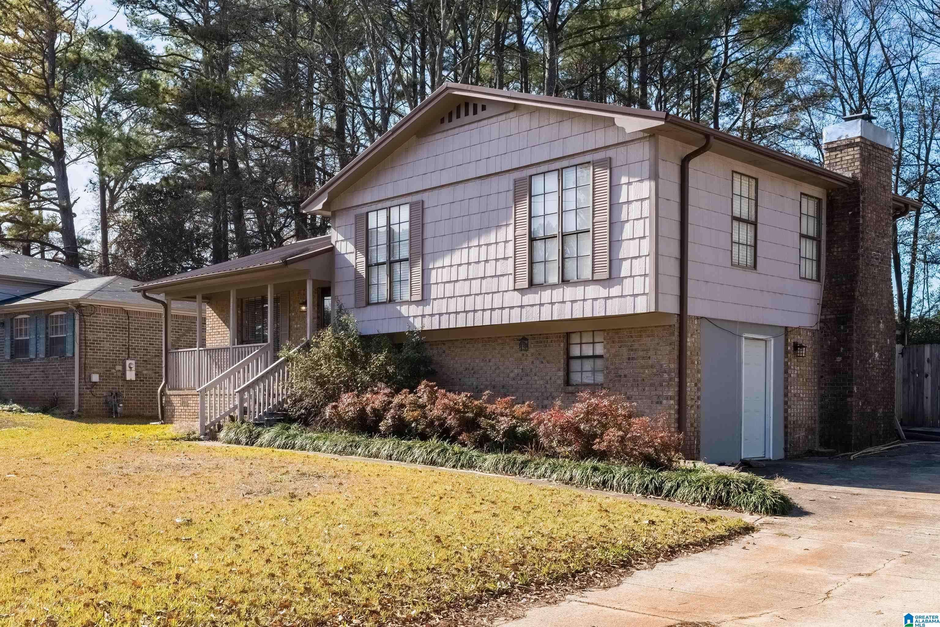 Hueytown, AL 35023,2720 NOVEL DRIVE