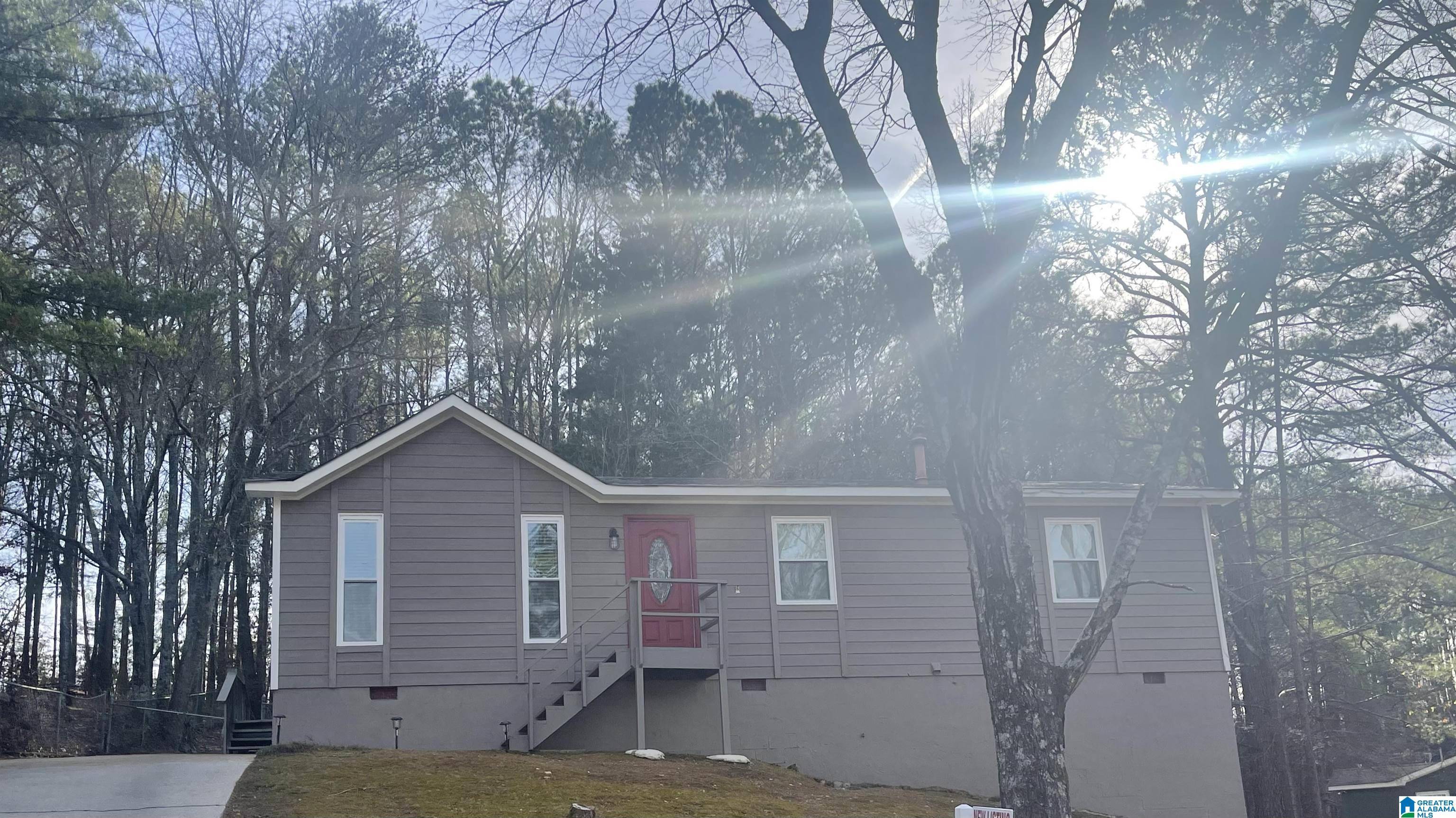 Birmingham, AL 35215,637 15TH AVENUE NW