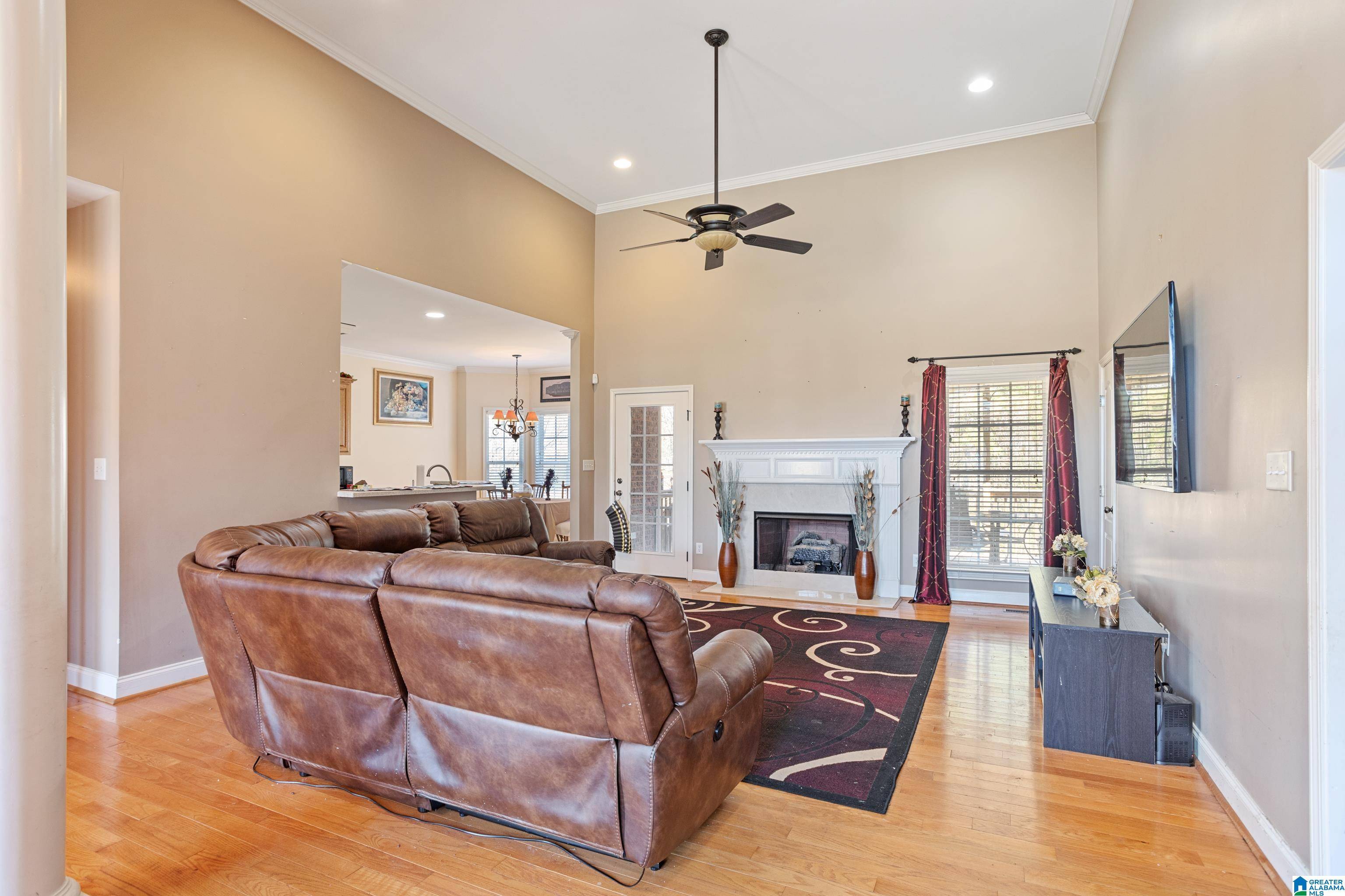 Hueytown, AL 35023,449 COVENANT CIRCLE