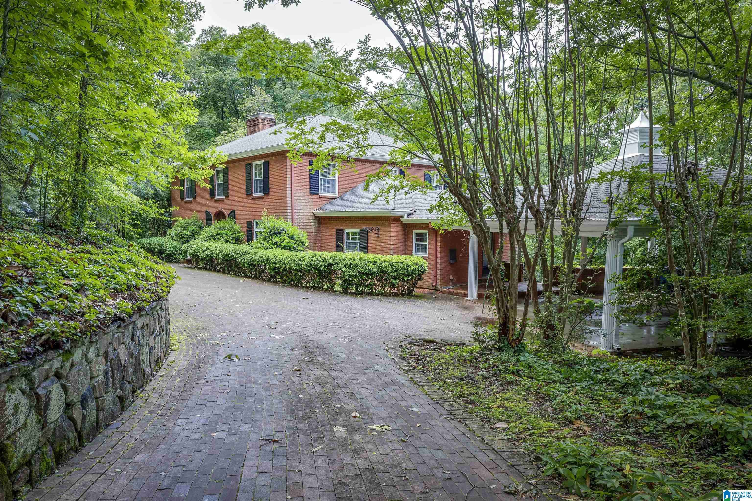 Anniston, AL 36207,526 HILLYER HIGH ROAD