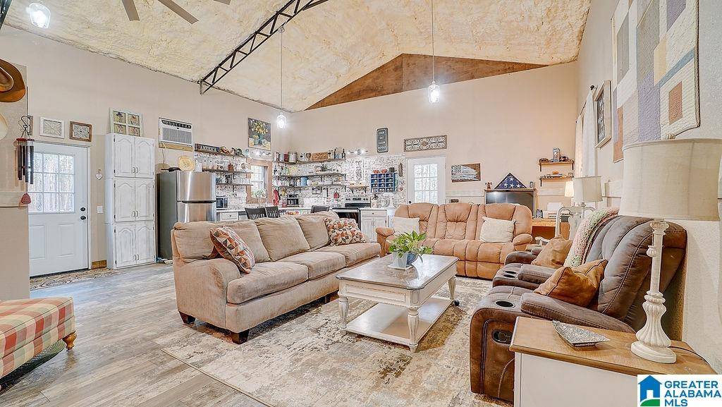 Alpine, AL 35014,694 FIVE OAKS LANE