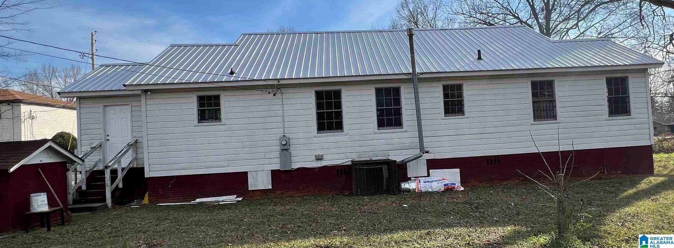Bessemer, AL 35022,483 FLINT HILL ROAD