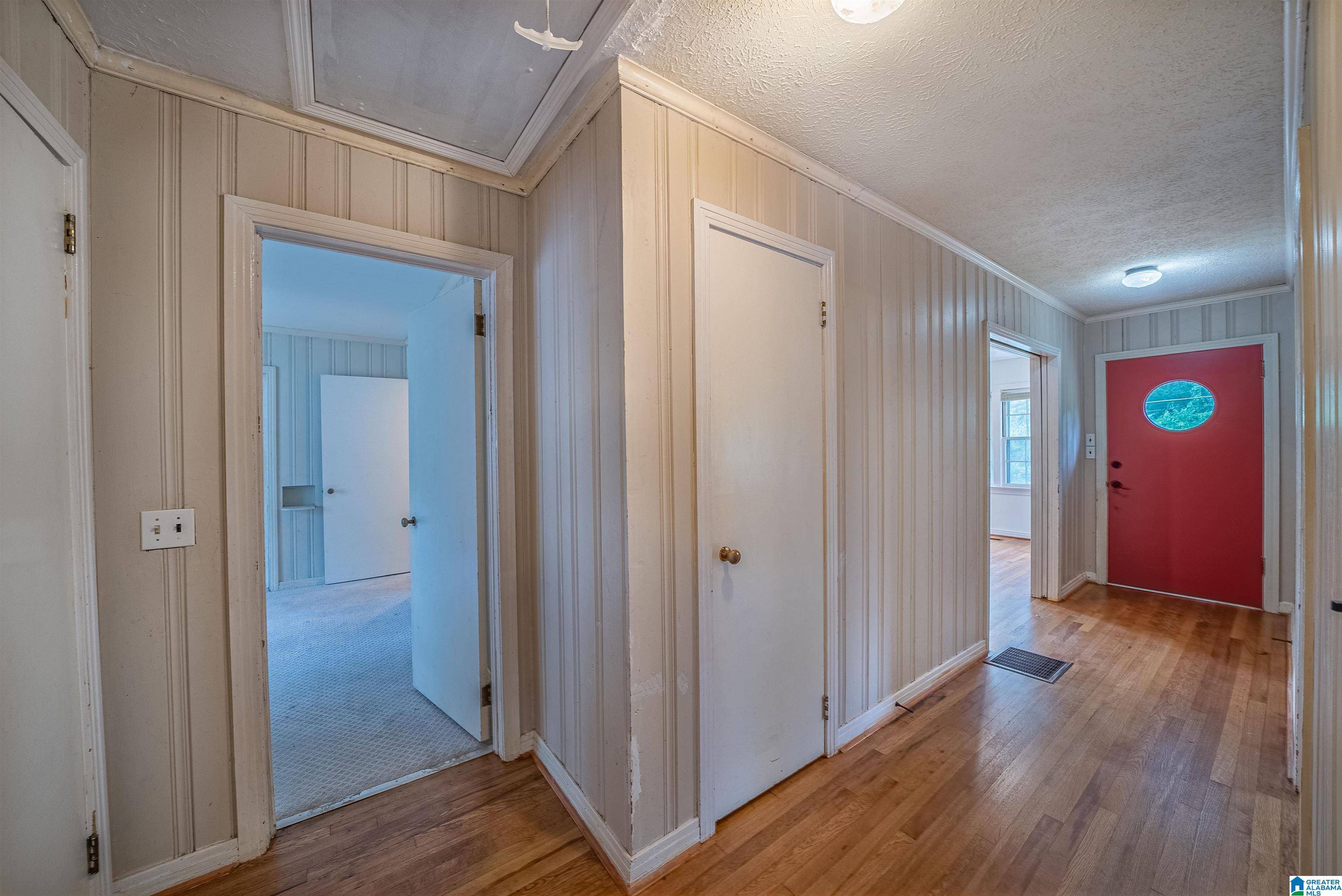 Childersburg, AL 35044,606 4TH STREET