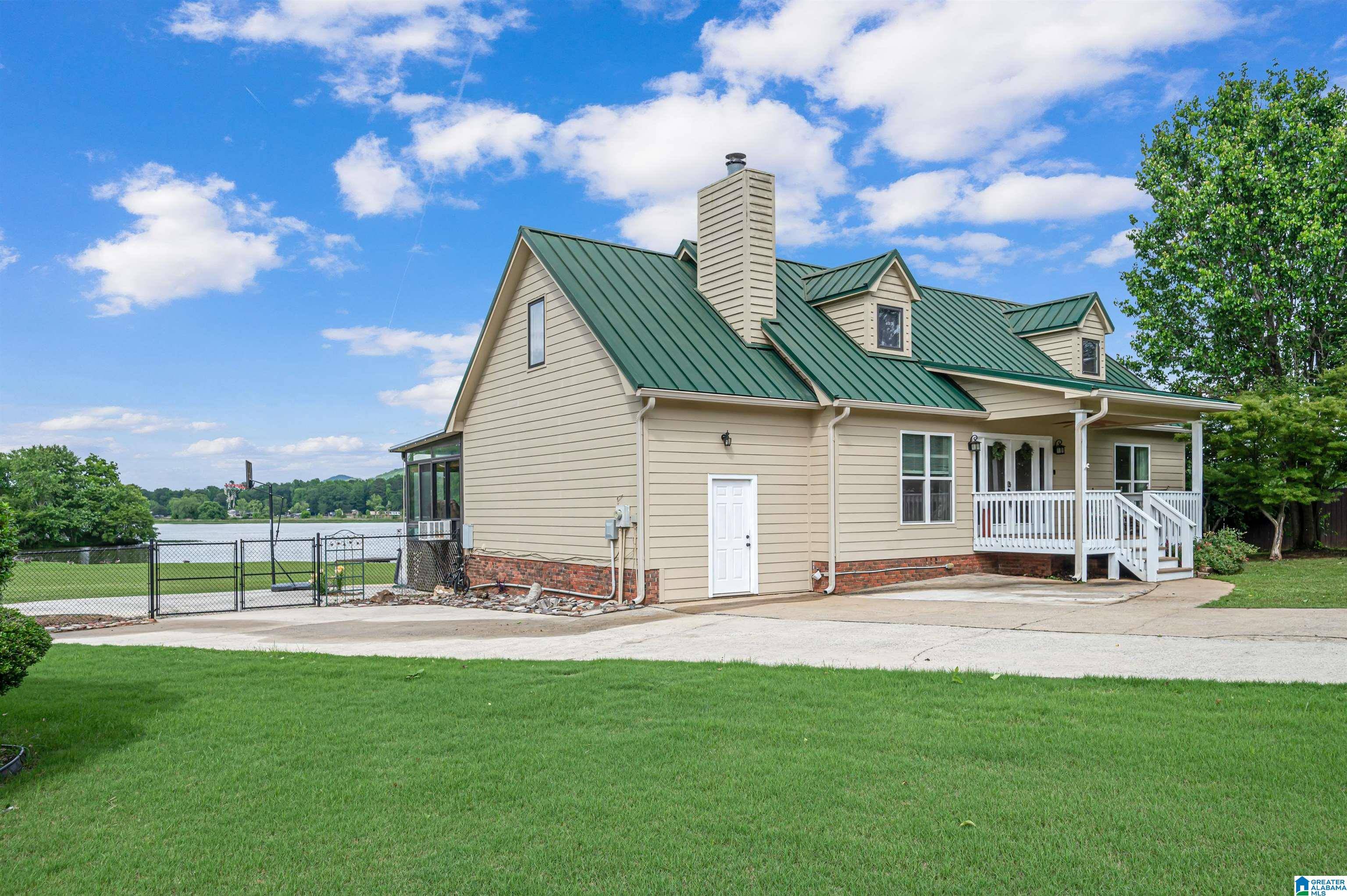 Wilsonville, AL 35186,430 HOWARD HILL DRIVE