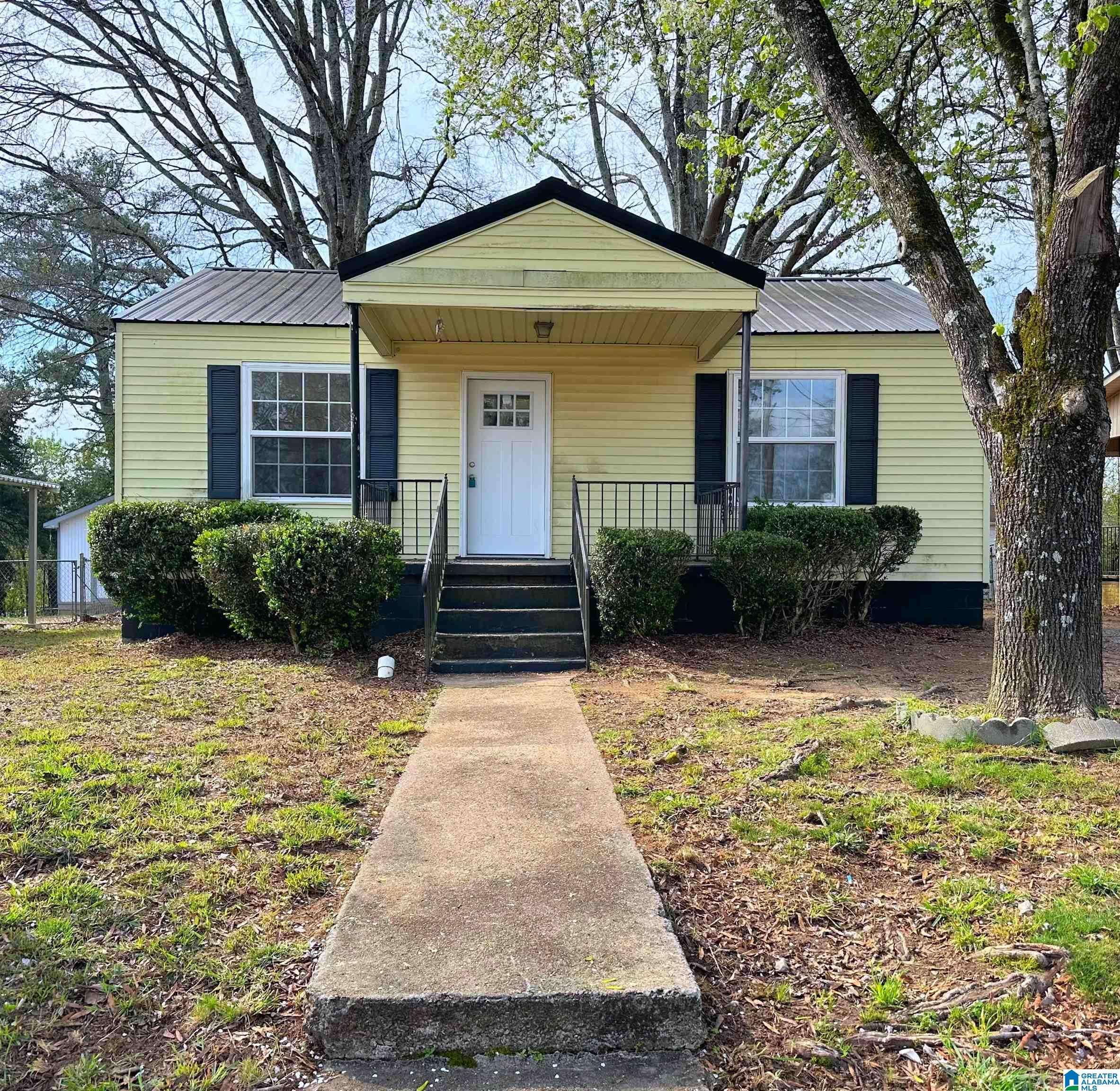 Gadsden, AL 35903,276 RUSSELL STREET