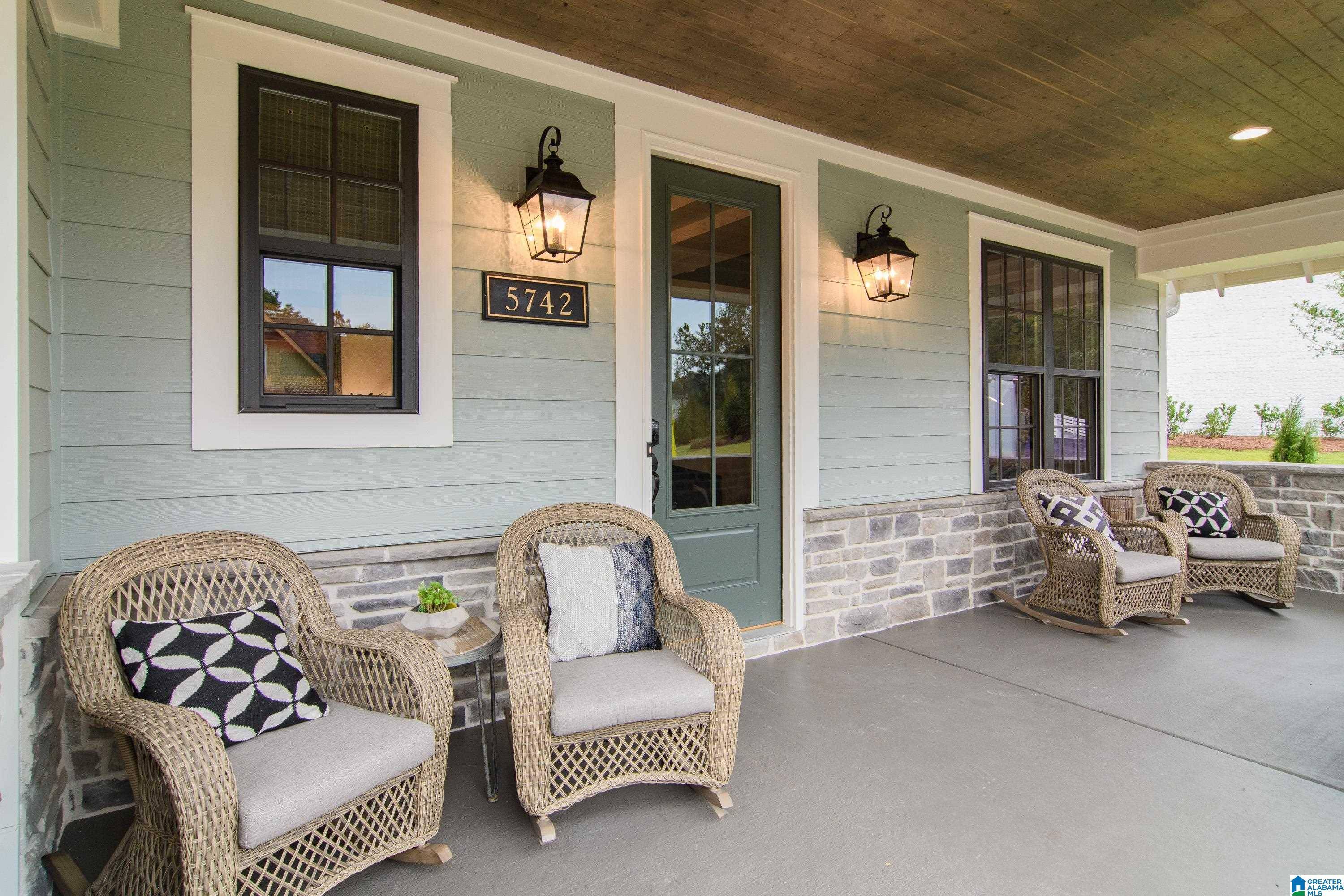 Hoover, AL 35244,1821 SWANN LANE