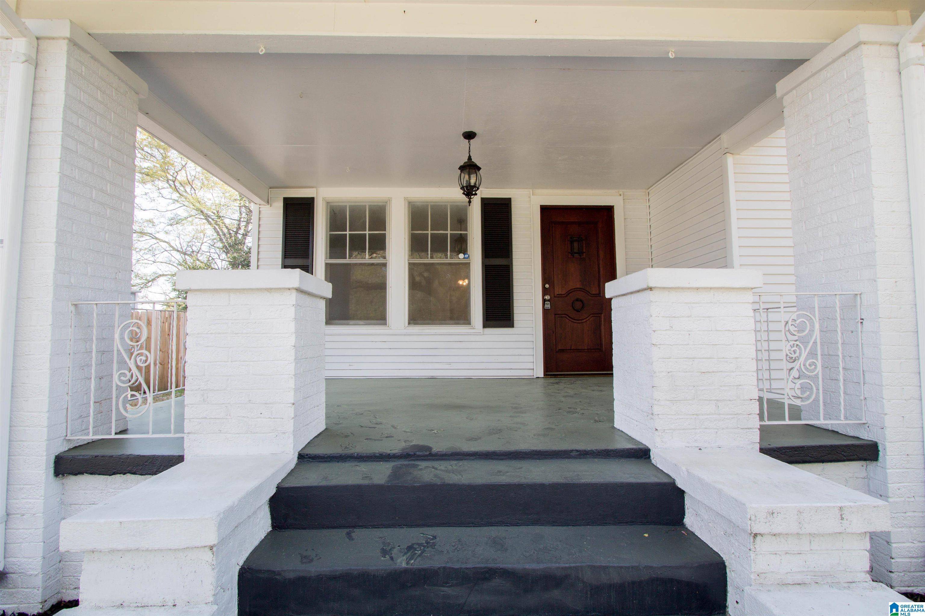 Hueytown, AL 35023,163 21ST STREET