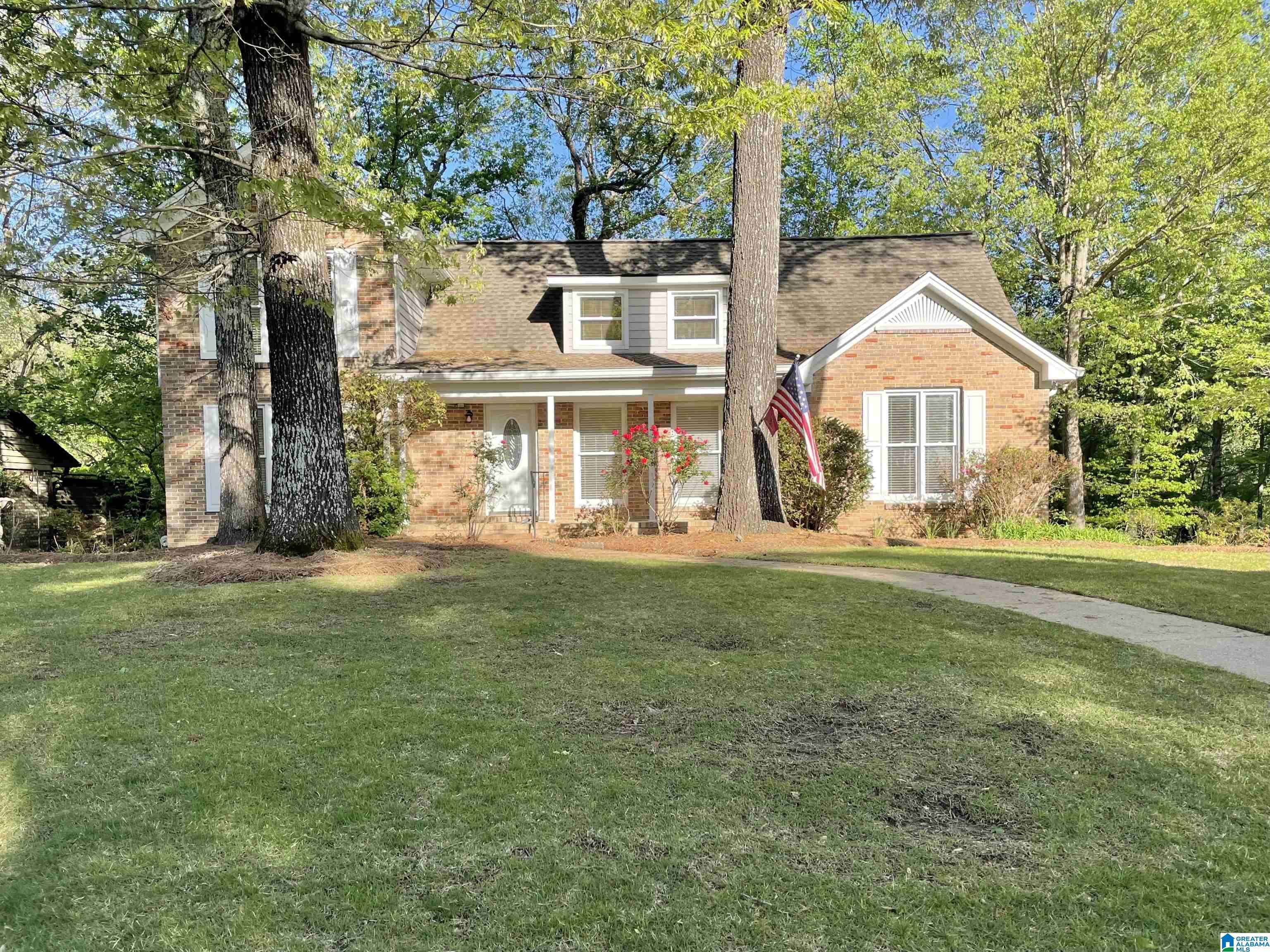 Vestavia Hills, AL 35243,3420 OLD WOOD LANE