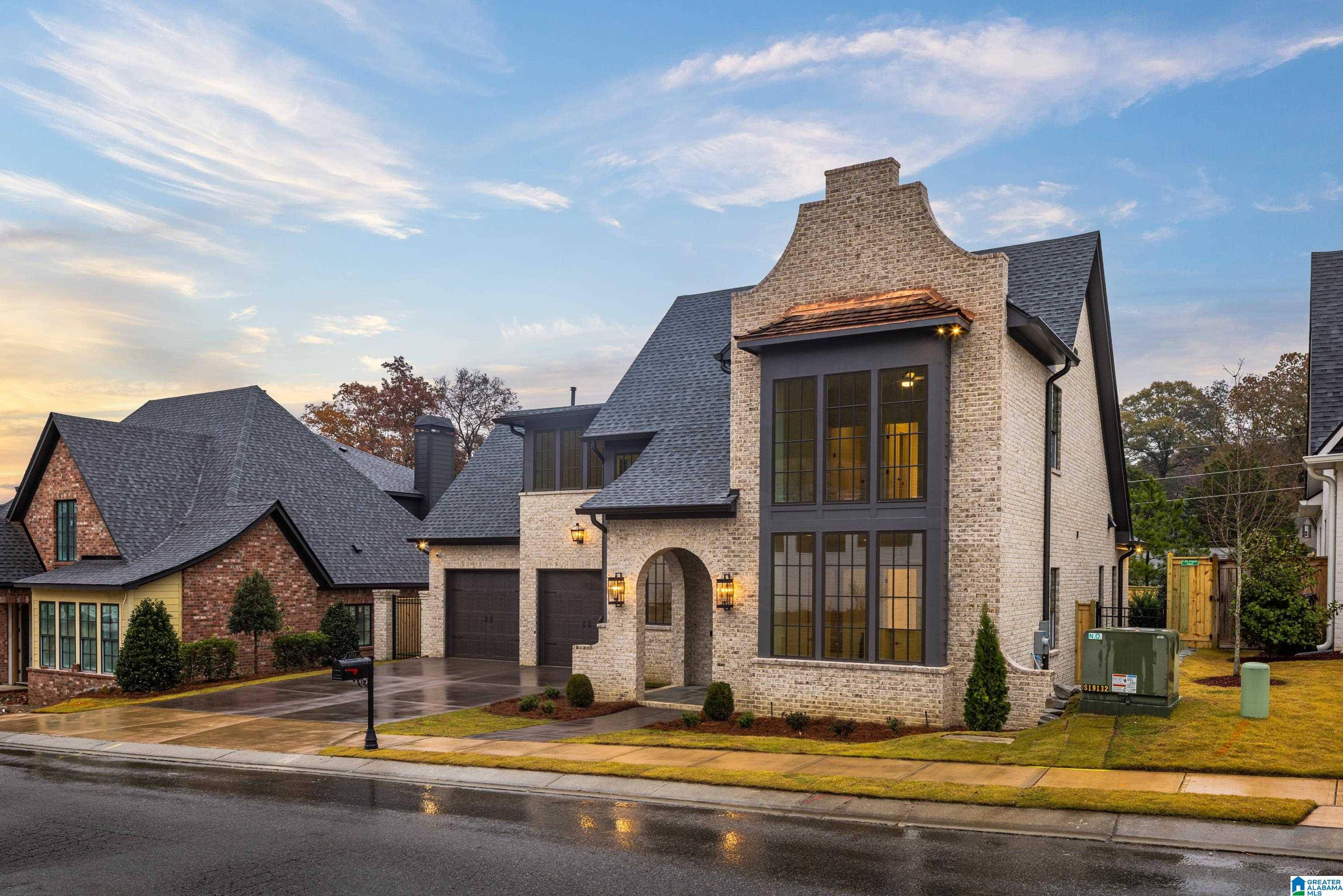 Vestavia Hills, AL 35243,3312 SOUTHBEND CIRCLE