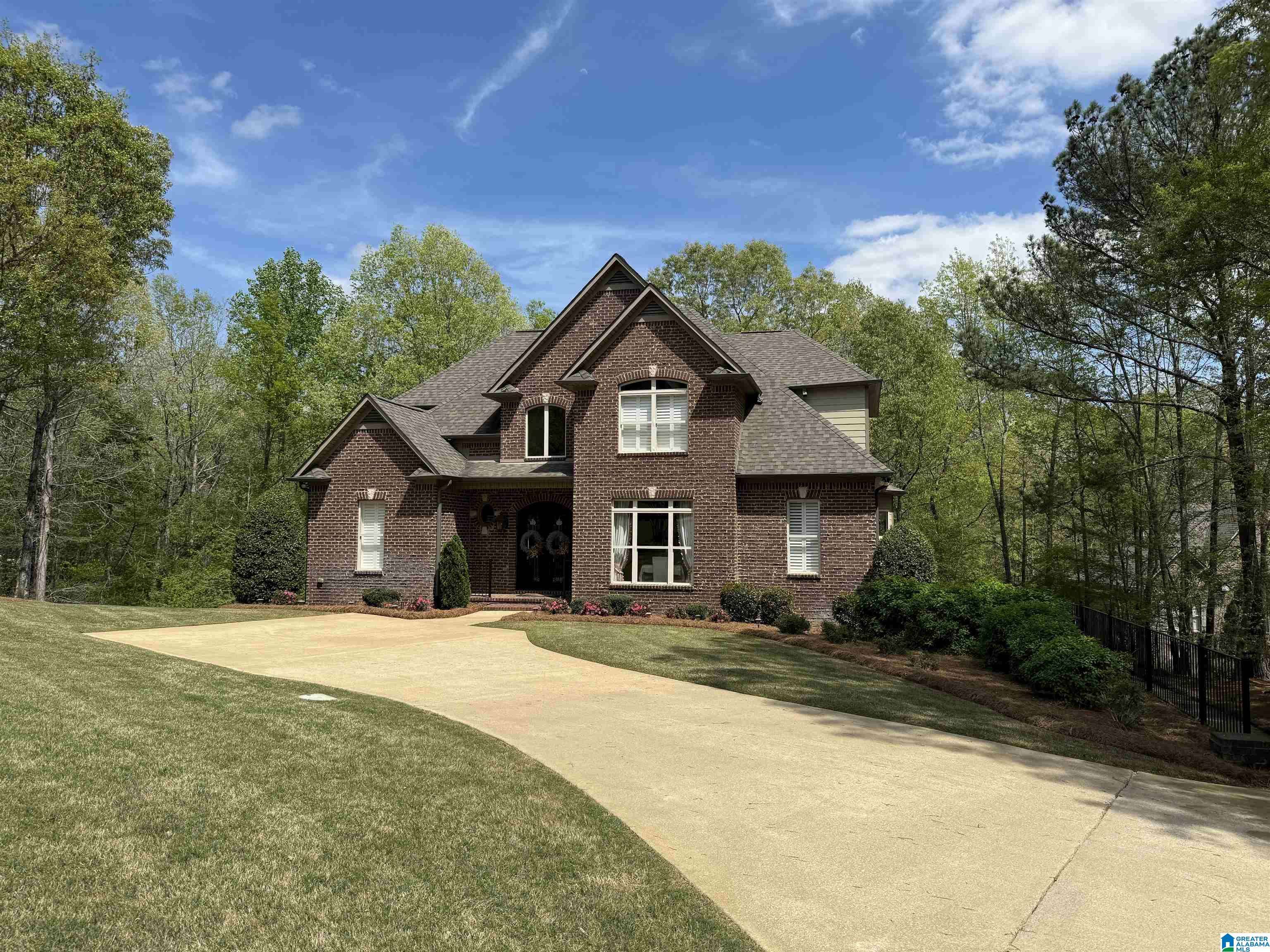 Trussville, AL 35173,8141 CARRINGTON DRIVE