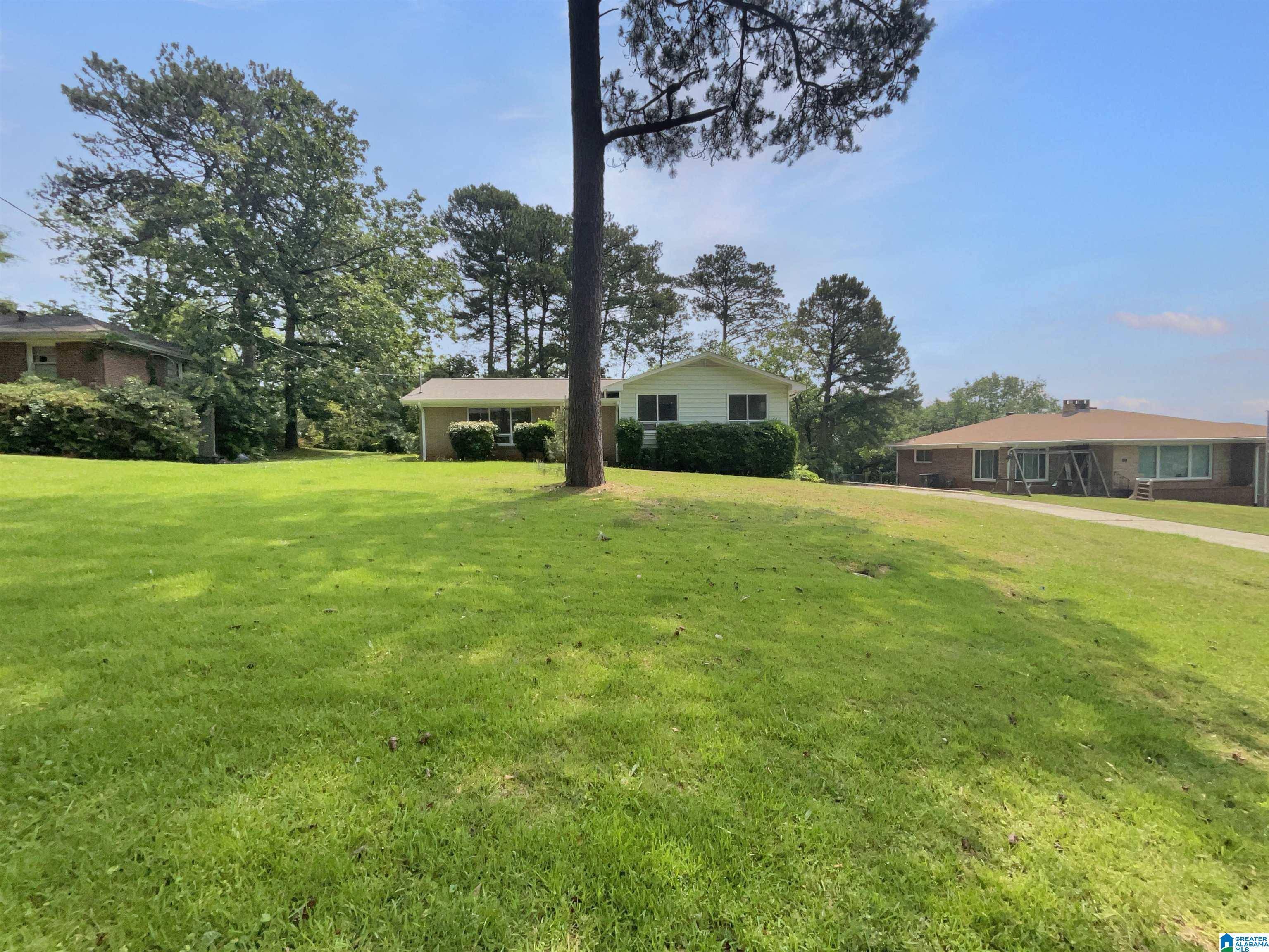 Hueytown, AL 35023,1615 FAIRCREST DRIVE