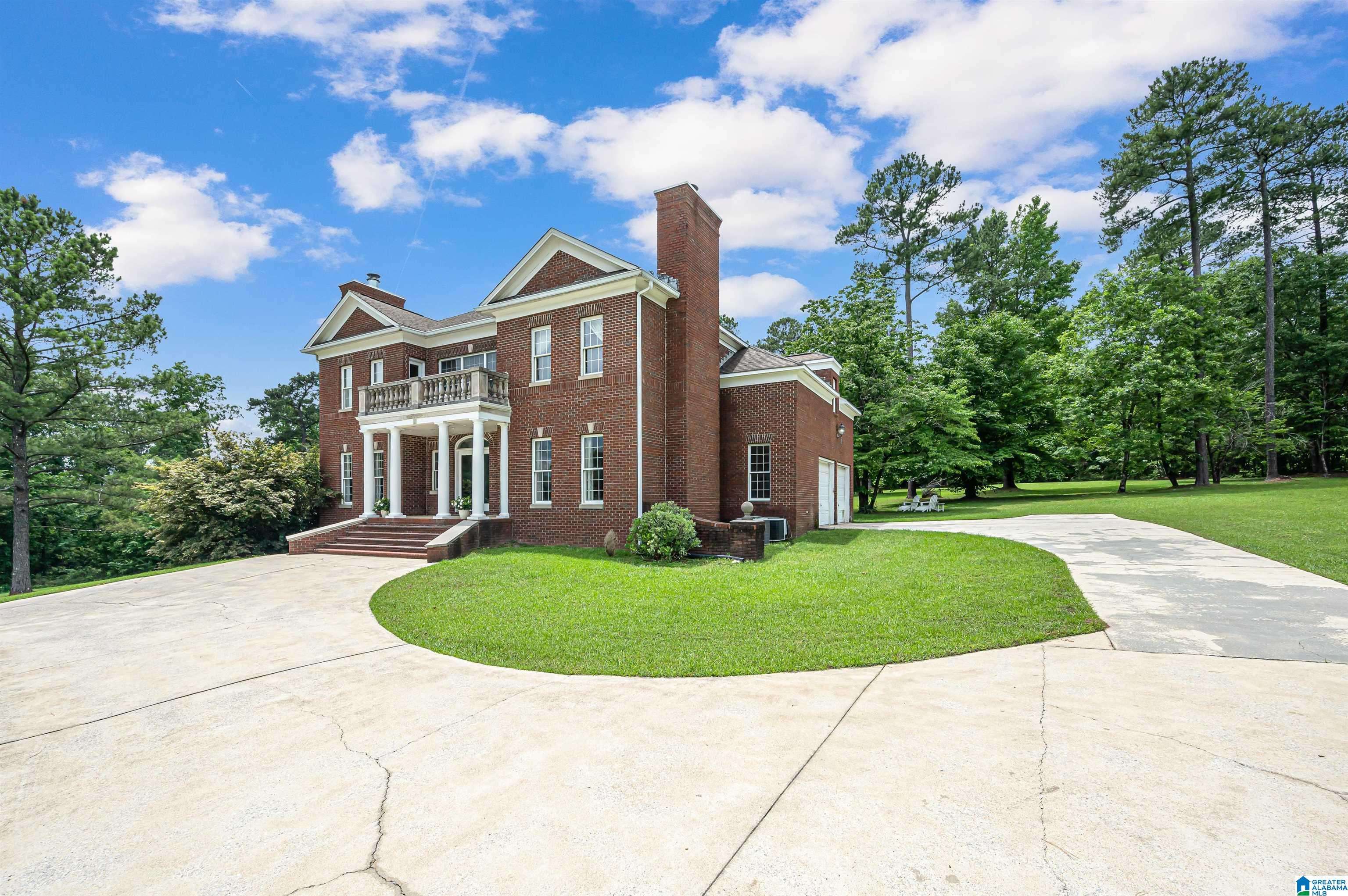 West Blocton, AL 35184,409 PINEVIEW DRIVE