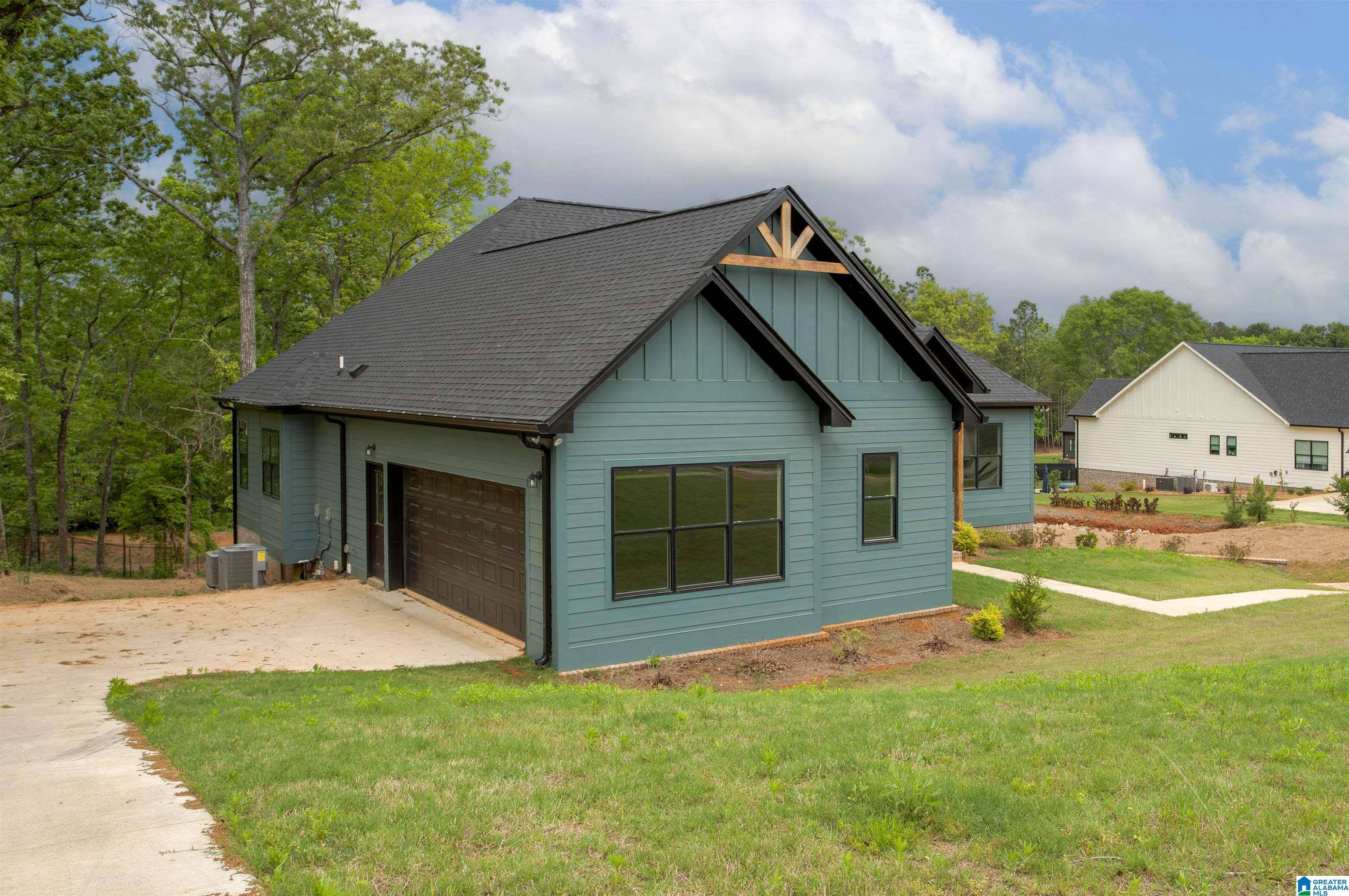 Pell City, AL 35128,140 ESTATES CLUB DRIVE