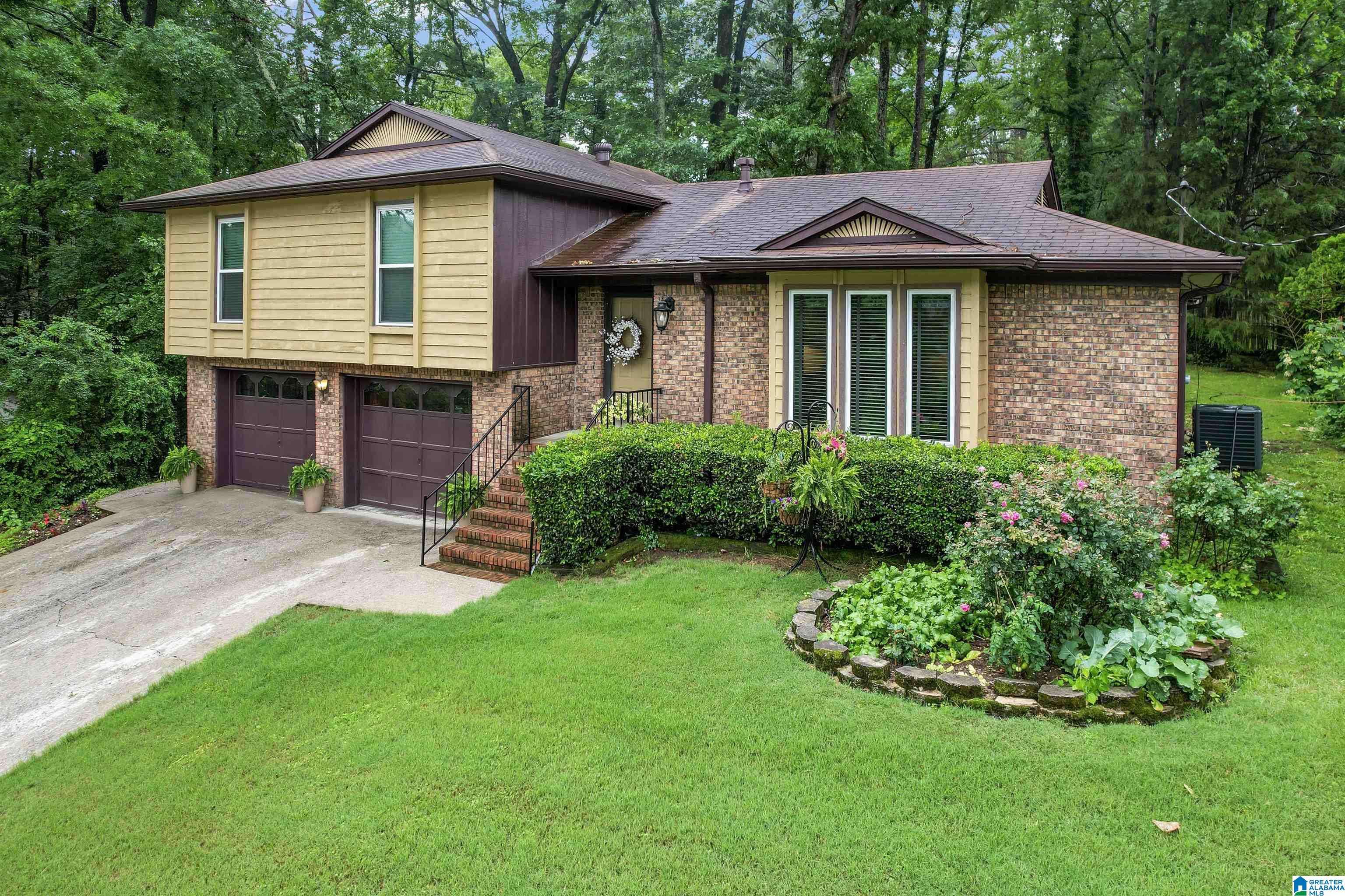 Birmingham, AL 35215,829 SEVEN SPRINGS DRIVE