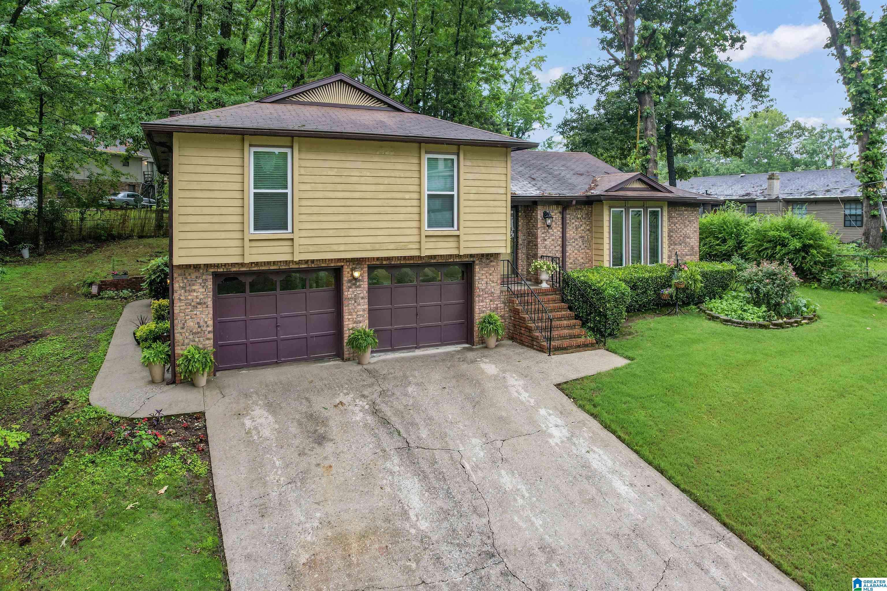 Birmingham, AL 35215,829 SEVEN SPRINGS DRIVE