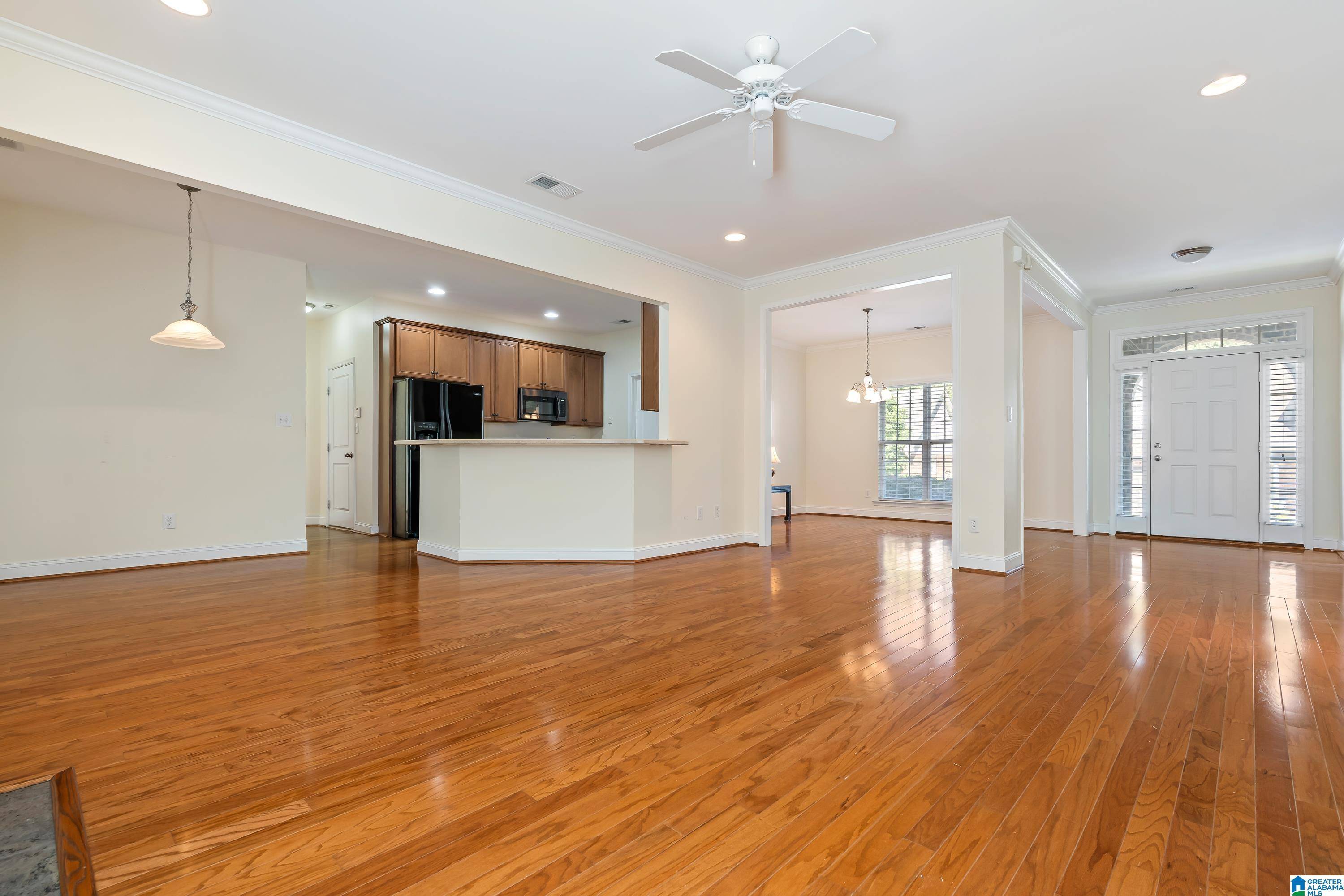 Chelsea, AL 35043,161 SCARLET LANE