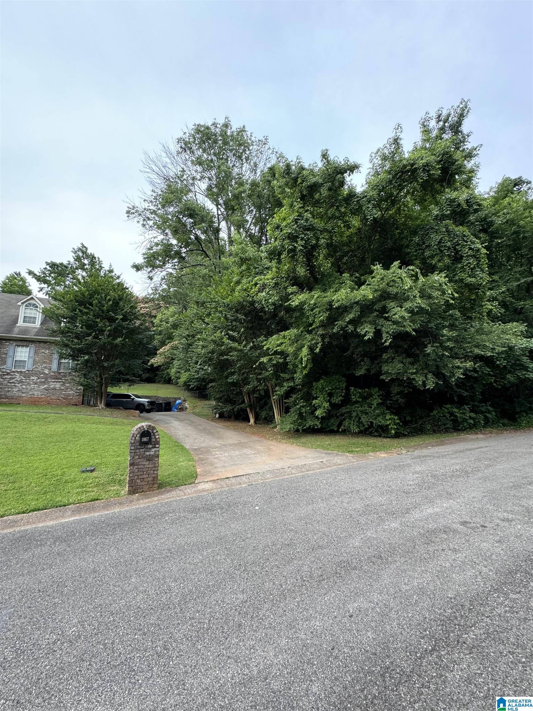 Birmingham, AL 35235,1863 SWEET BRIAR LANE #20/3