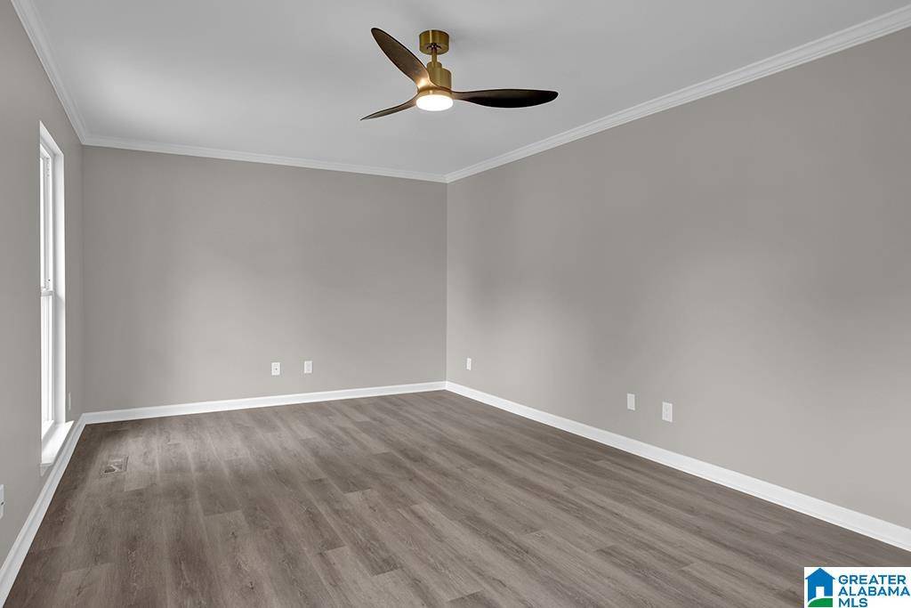 Center Point, AL 35215,916 19TH AVENUE NW