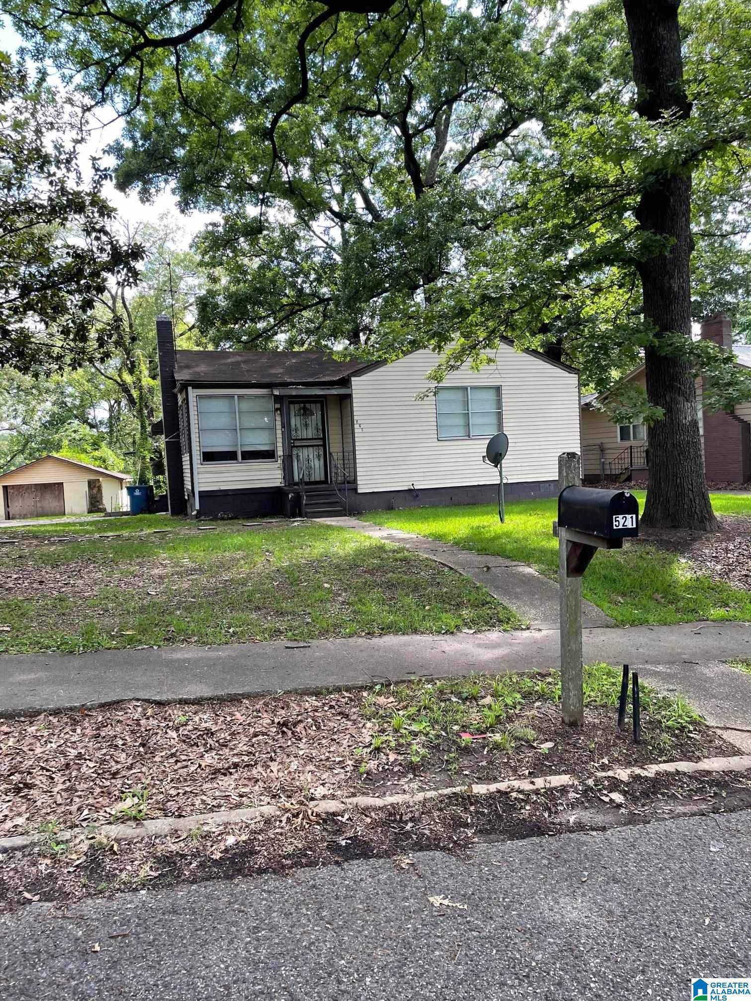 Fairfield, AL 35064,521 OSCEOLA CIRCLE