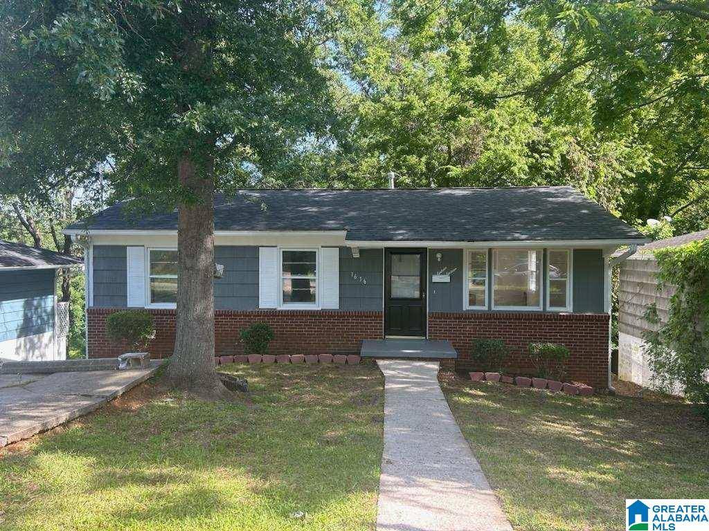 Tarrant, AL 35217,1616 HATCHET AVENUE