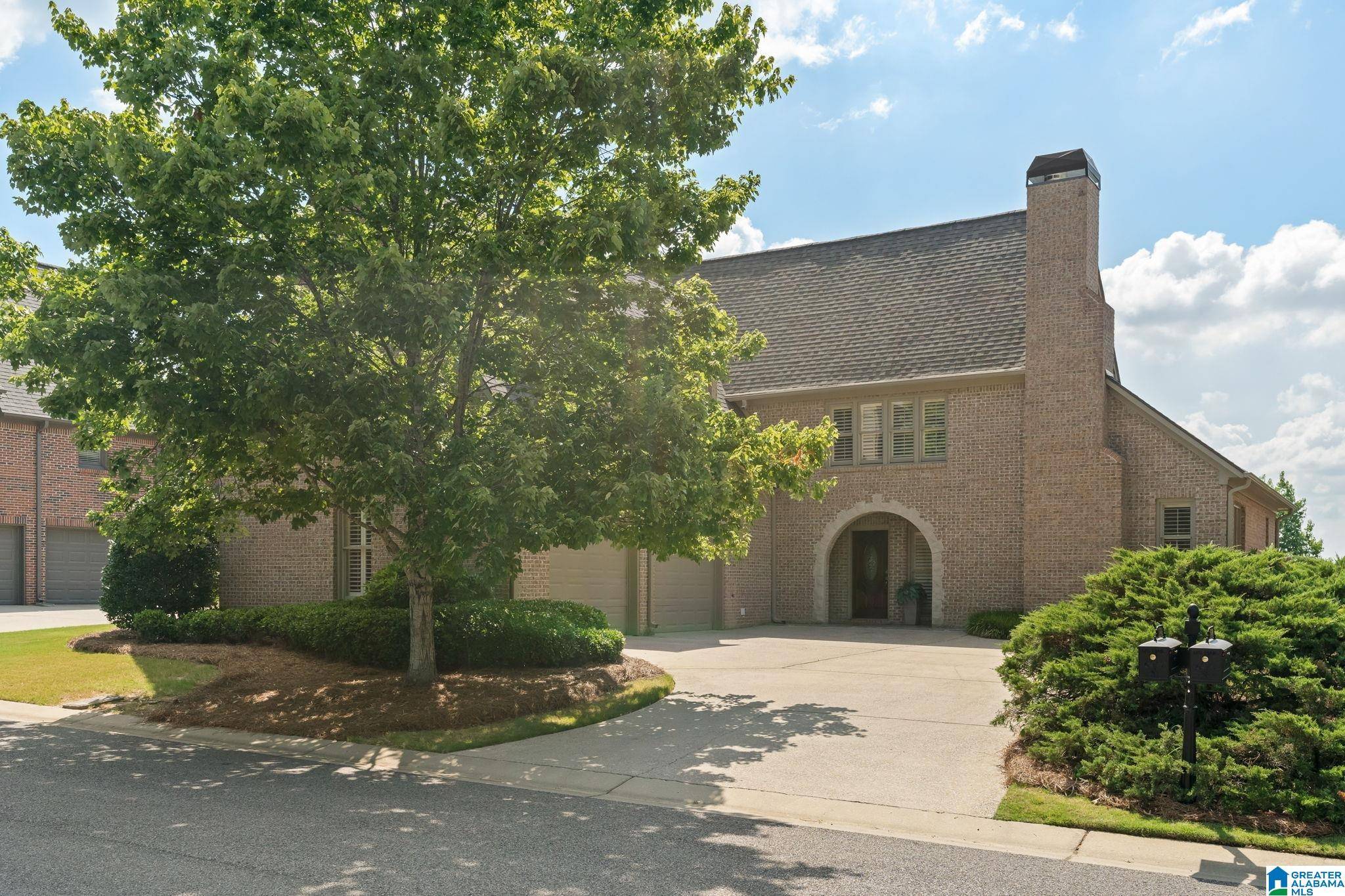 Hoover, AL 35244,5780 CHESTNUT TRACE