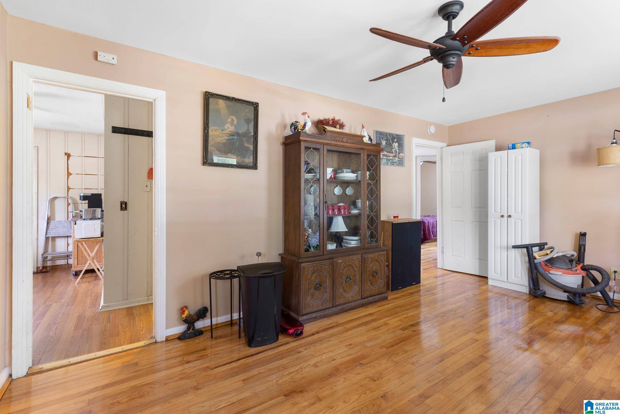 Talladega, AL 35160,811 WALNUT STREET